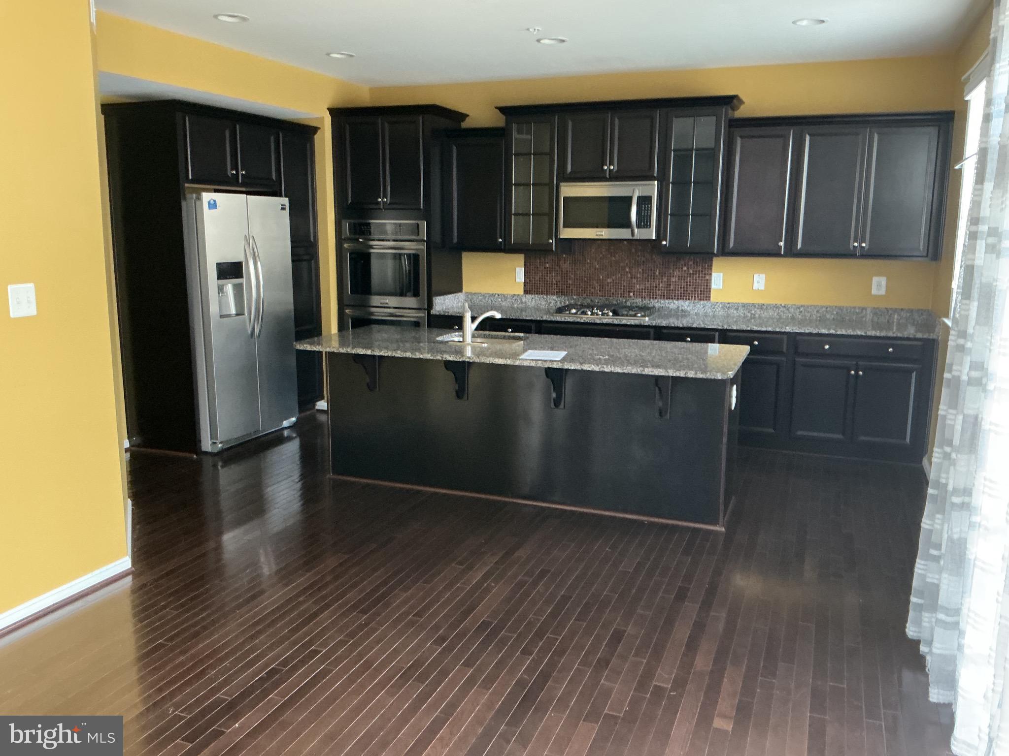 WOODMORE TOWNE CENTRE - Residential