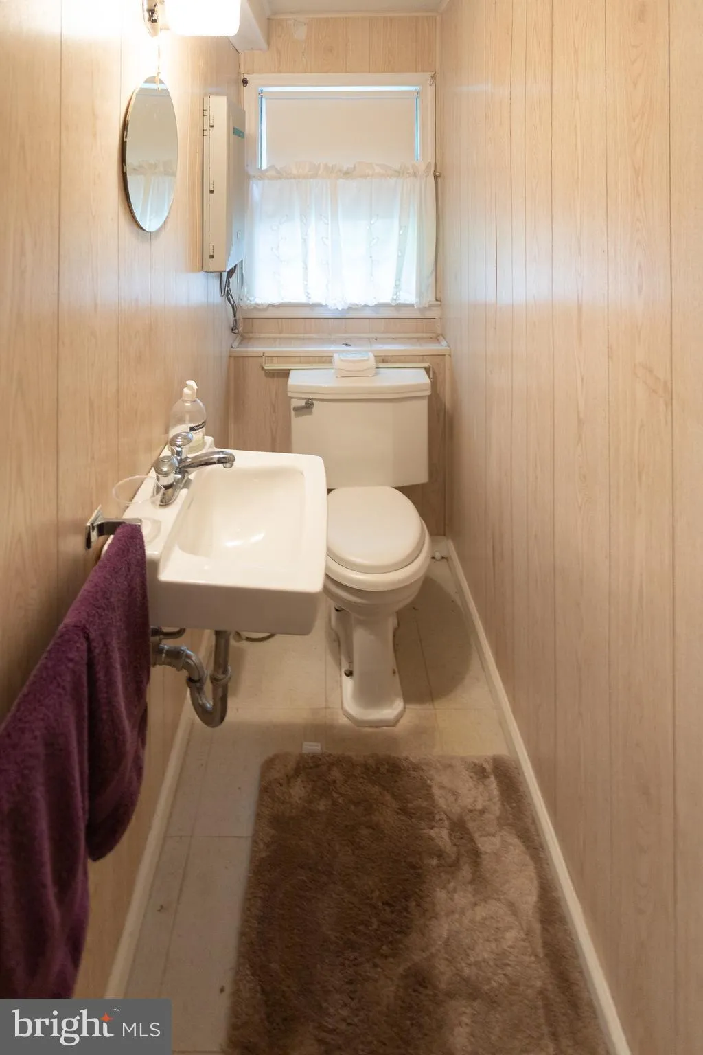 Berwyn, Pennsylvania 19312, United States, 4 Bedrooms Bedrooms, ,3 BathroomsBathrooms,Residential,Pending,209045