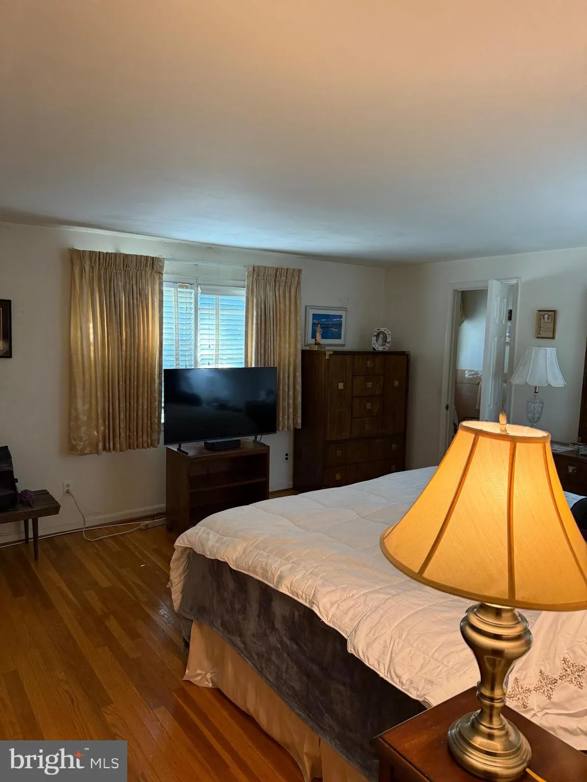 Berwyn, Pennsylvania 19312, United States, 4 Bedrooms Bedrooms, ,3 BathroomsBathrooms,Residential,Pending,209045