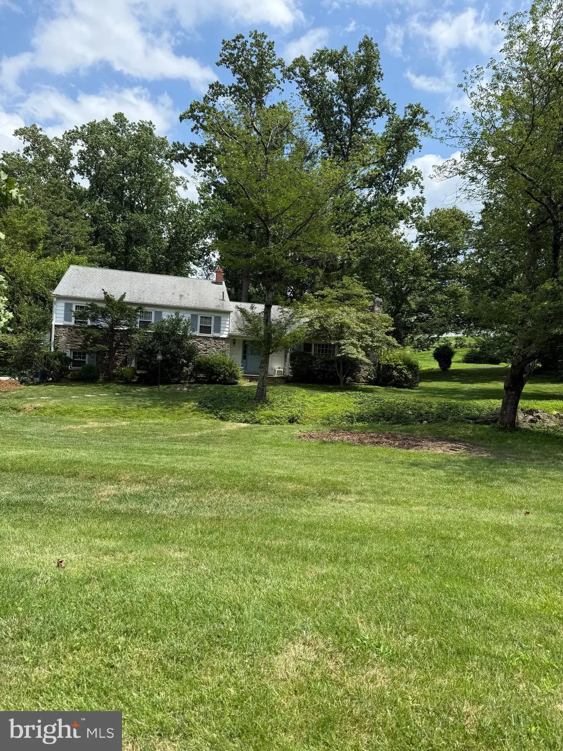 Berwyn, Pennsylvania 19312, United States, 4 Bedrooms Bedrooms, ,3 BathroomsBathrooms,Residential,Pending,209045