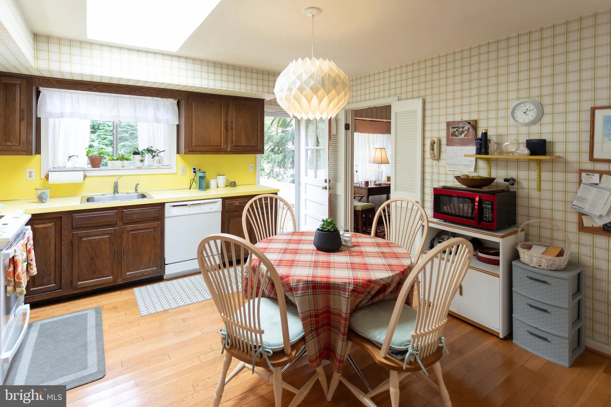 Berwyn, Pennsylvania 19312, United States, 4 Bedrooms Bedrooms, ,3 BathroomsBathrooms,Residential,Pending,209045