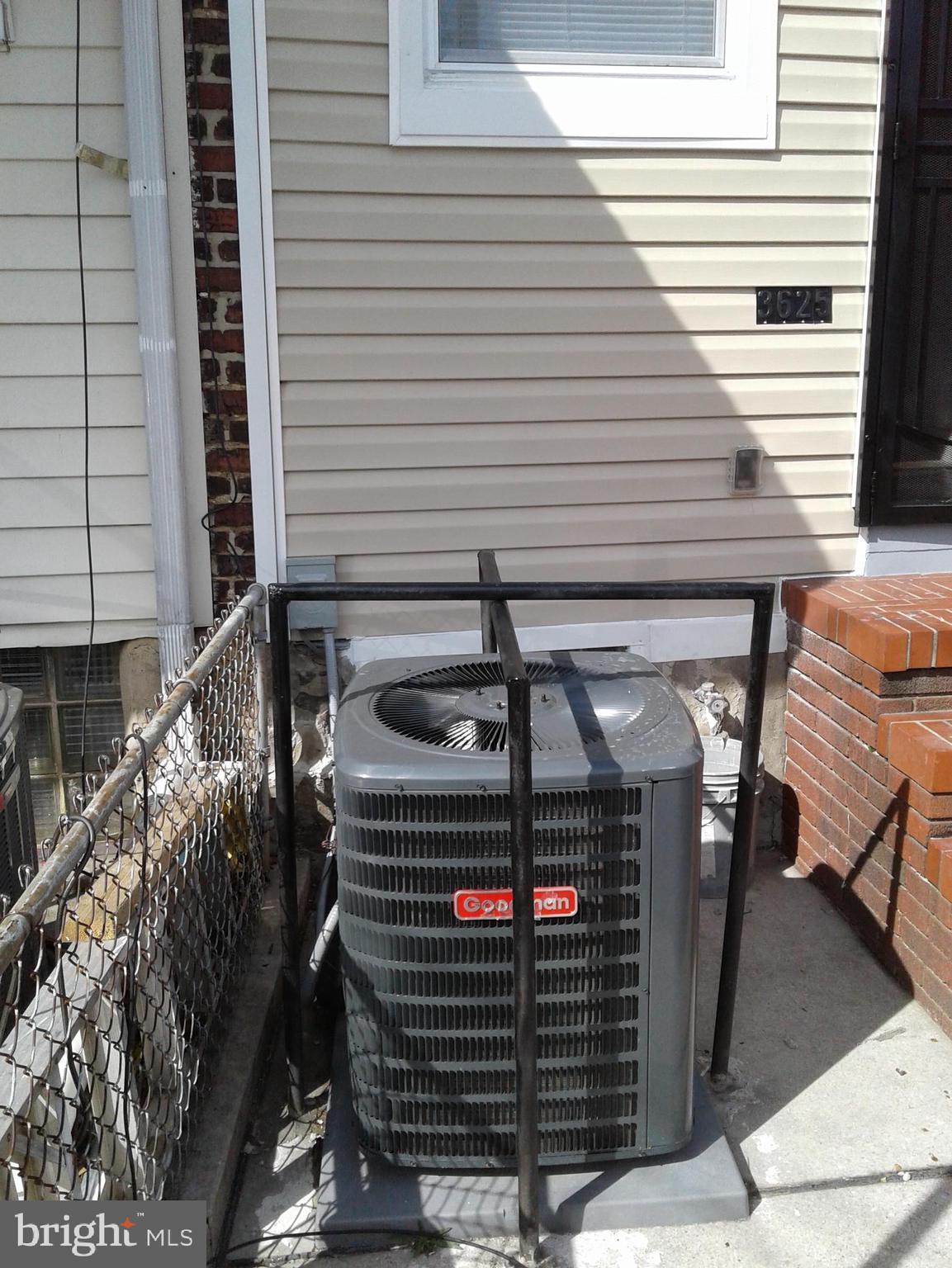 BALTIMORE HIGHLANDS - Residential