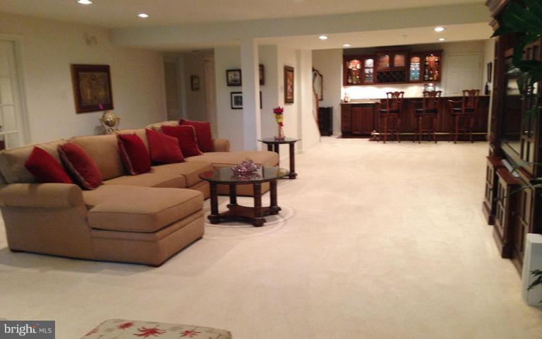 GLYNDON TRACE - Residential