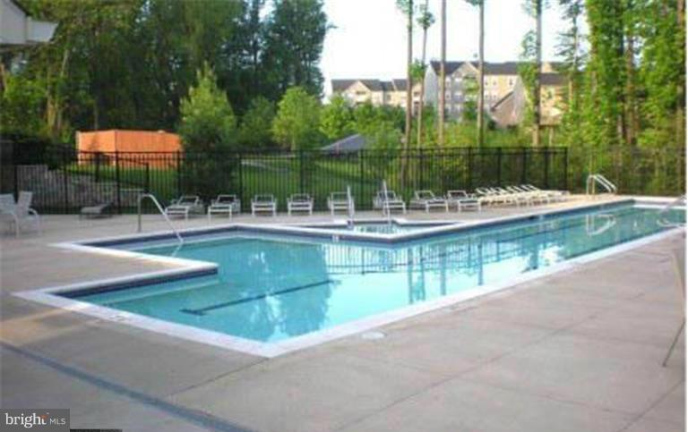 GLYNDON TRACE - Residential