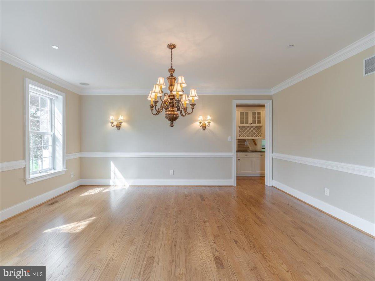 BRICK HOUSE FARM - Residential