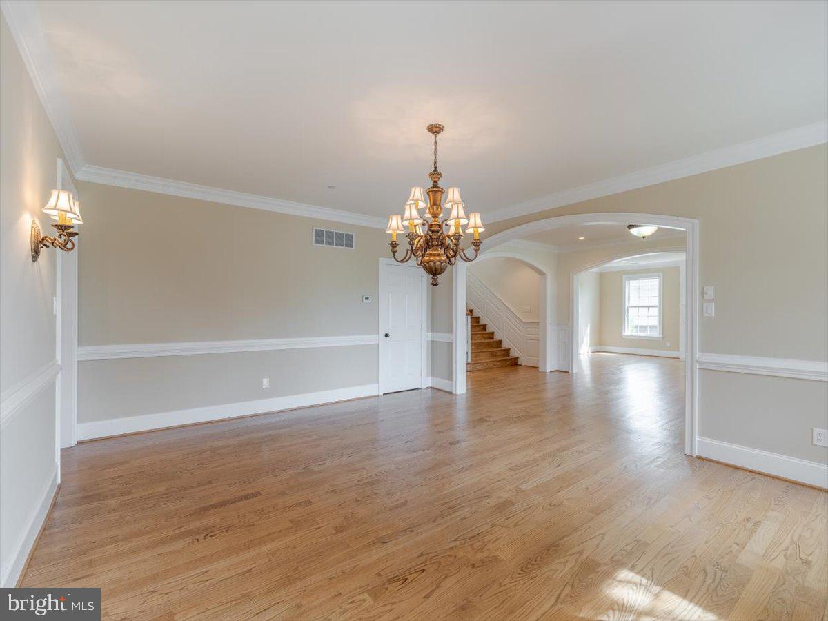 BRICK HOUSE FARM - Residential