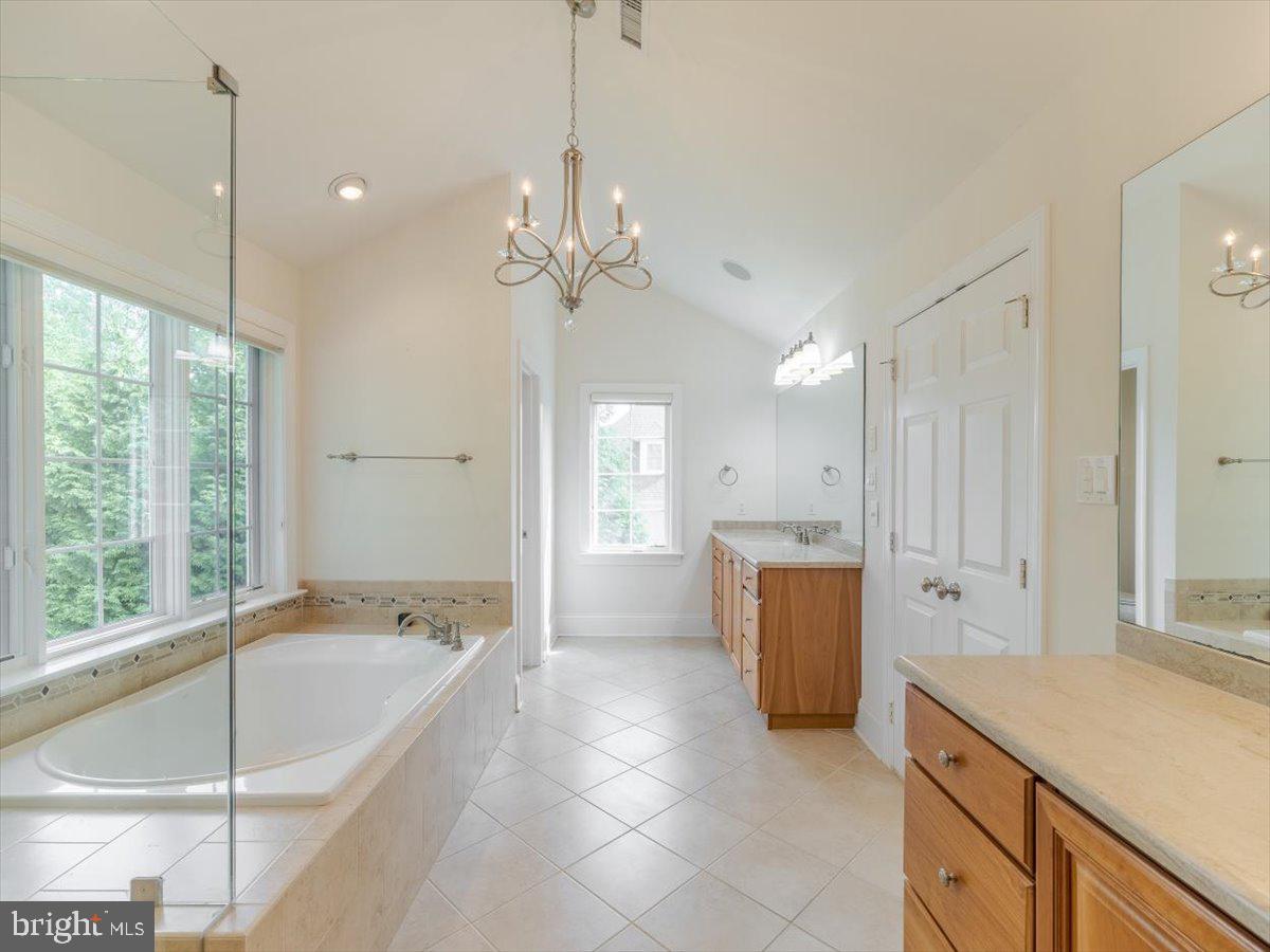 BRICK HOUSE FARM - Residential