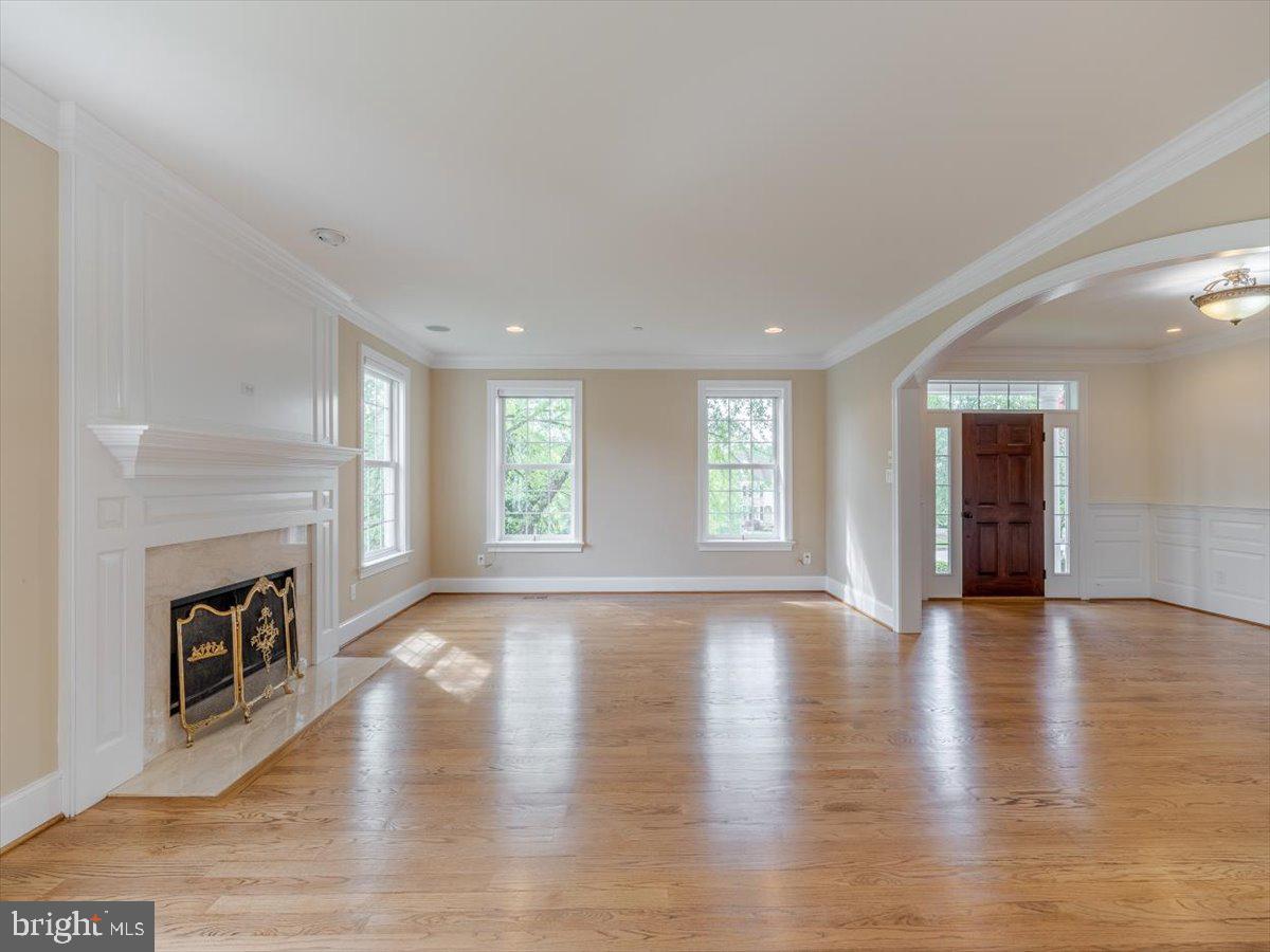 BRICK HOUSE FARM - Residential