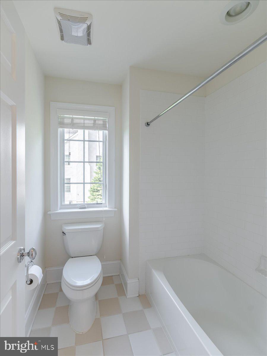 BRICK HOUSE FARM - Residential