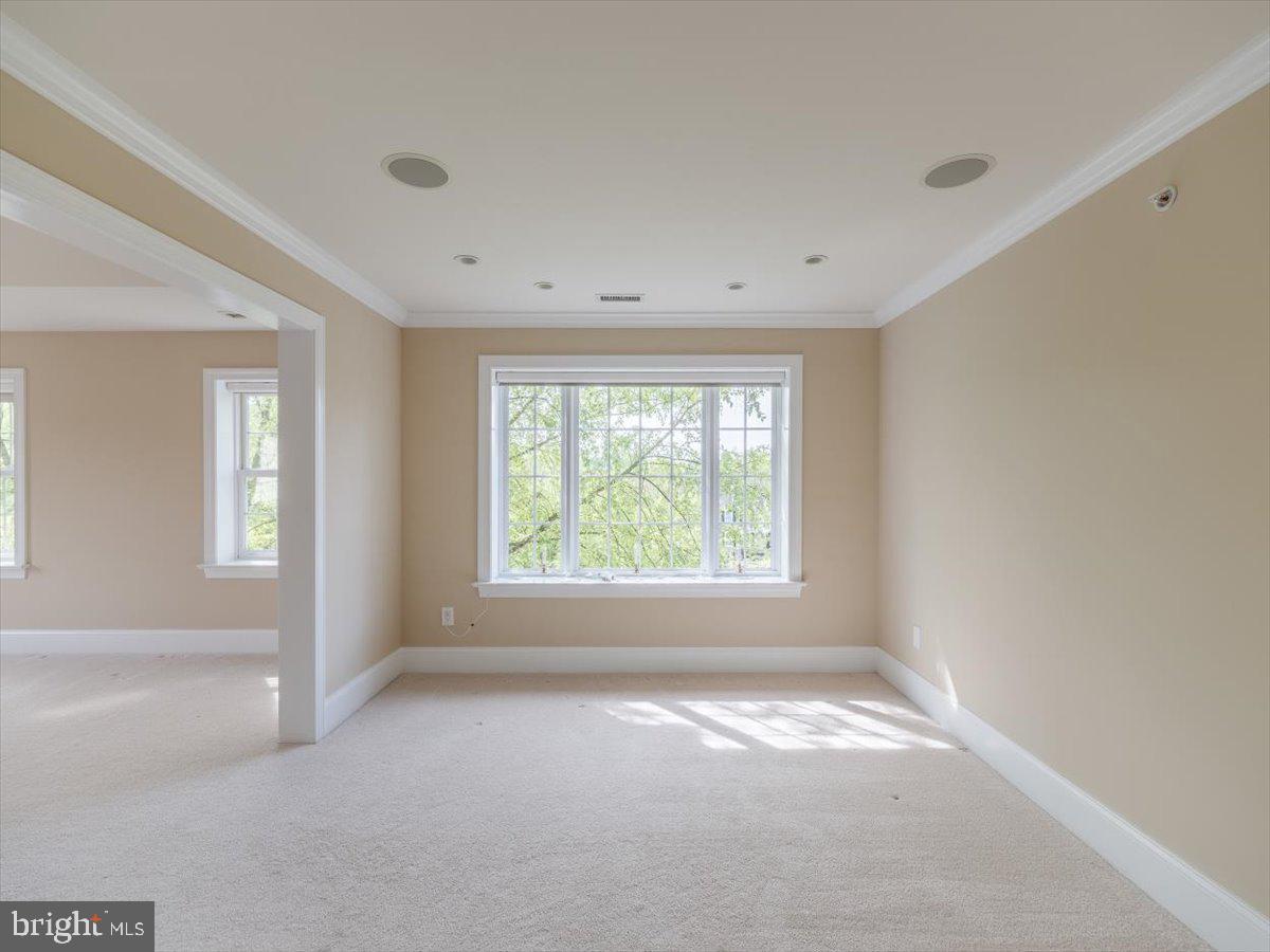 BRICK HOUSE FARM - Residential