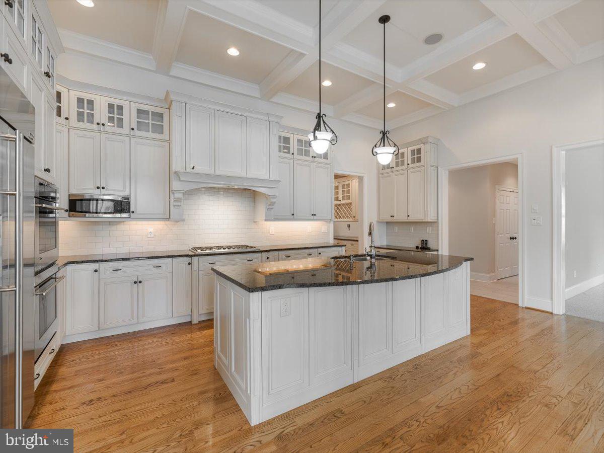 BRICK HOUSE FARM - Residential