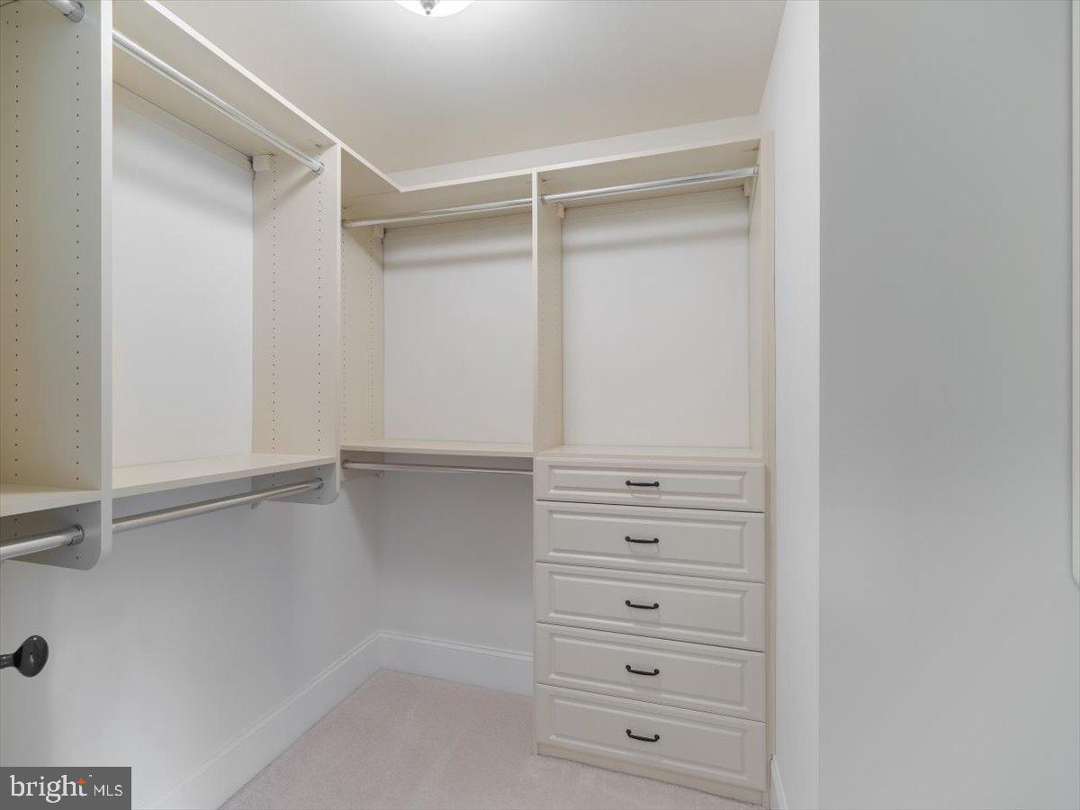 BRICK HOUSE FARM - Residential