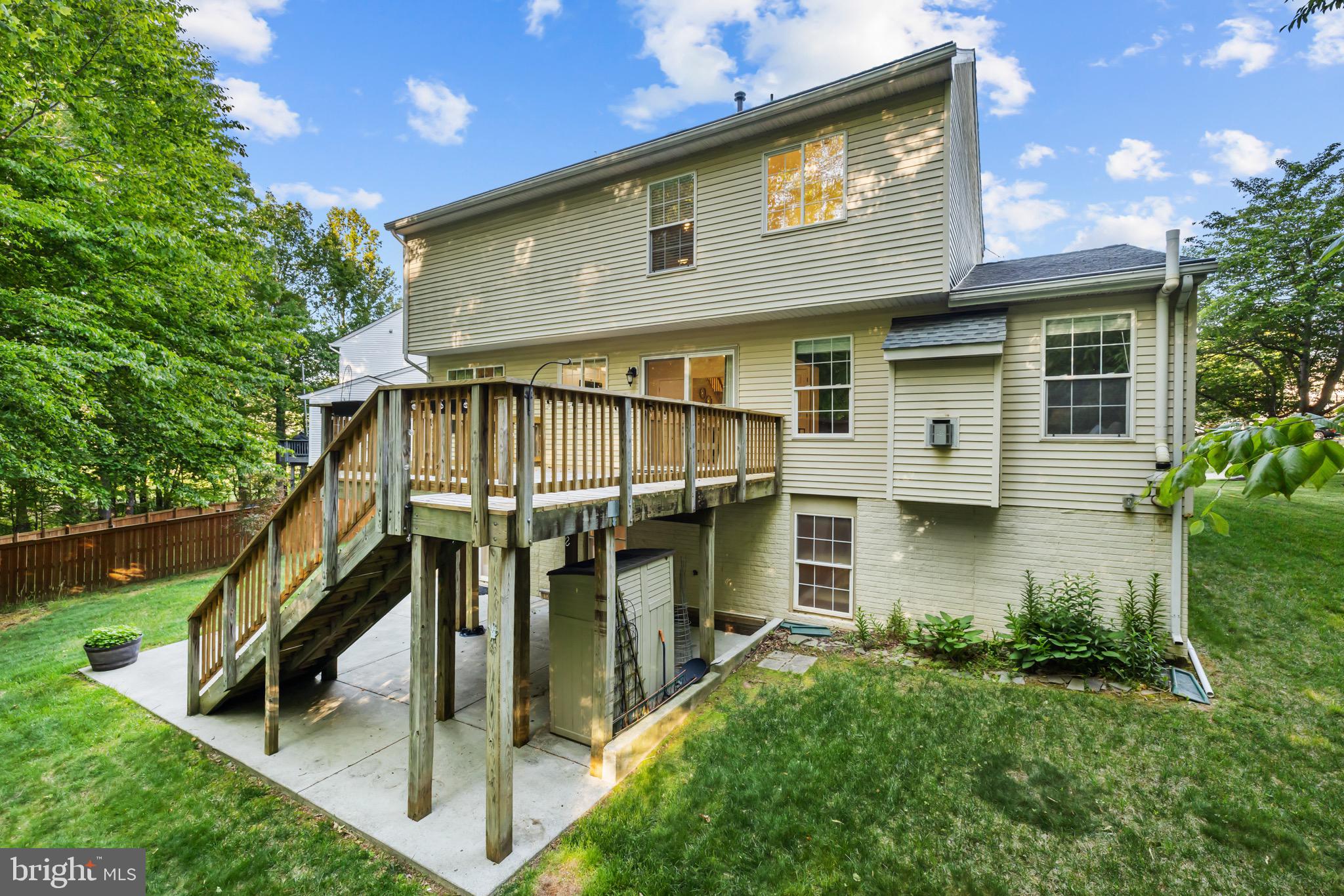 BLOOMS CROSSING - Residential