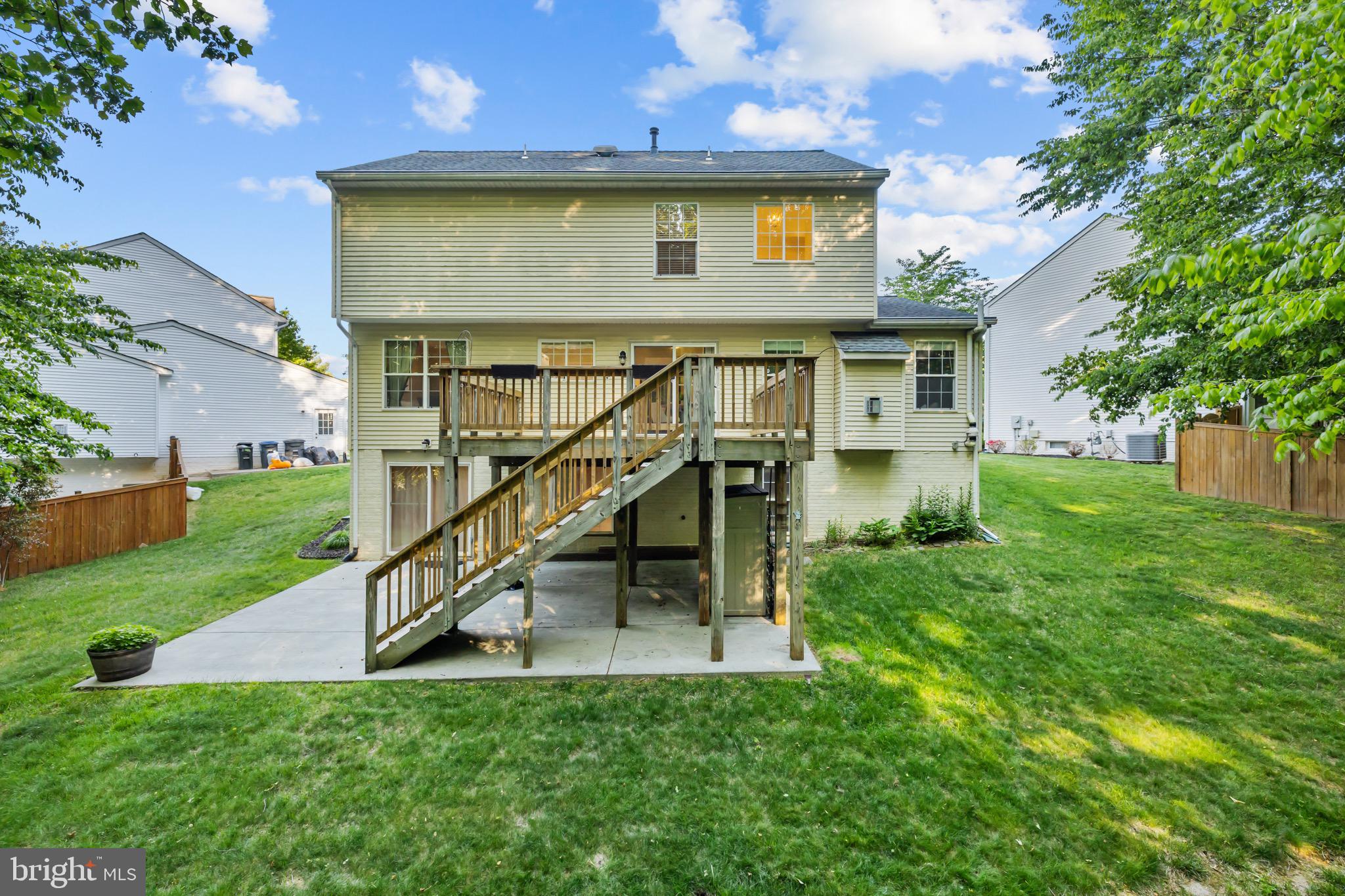 BLOOMS CROSSING - Residential