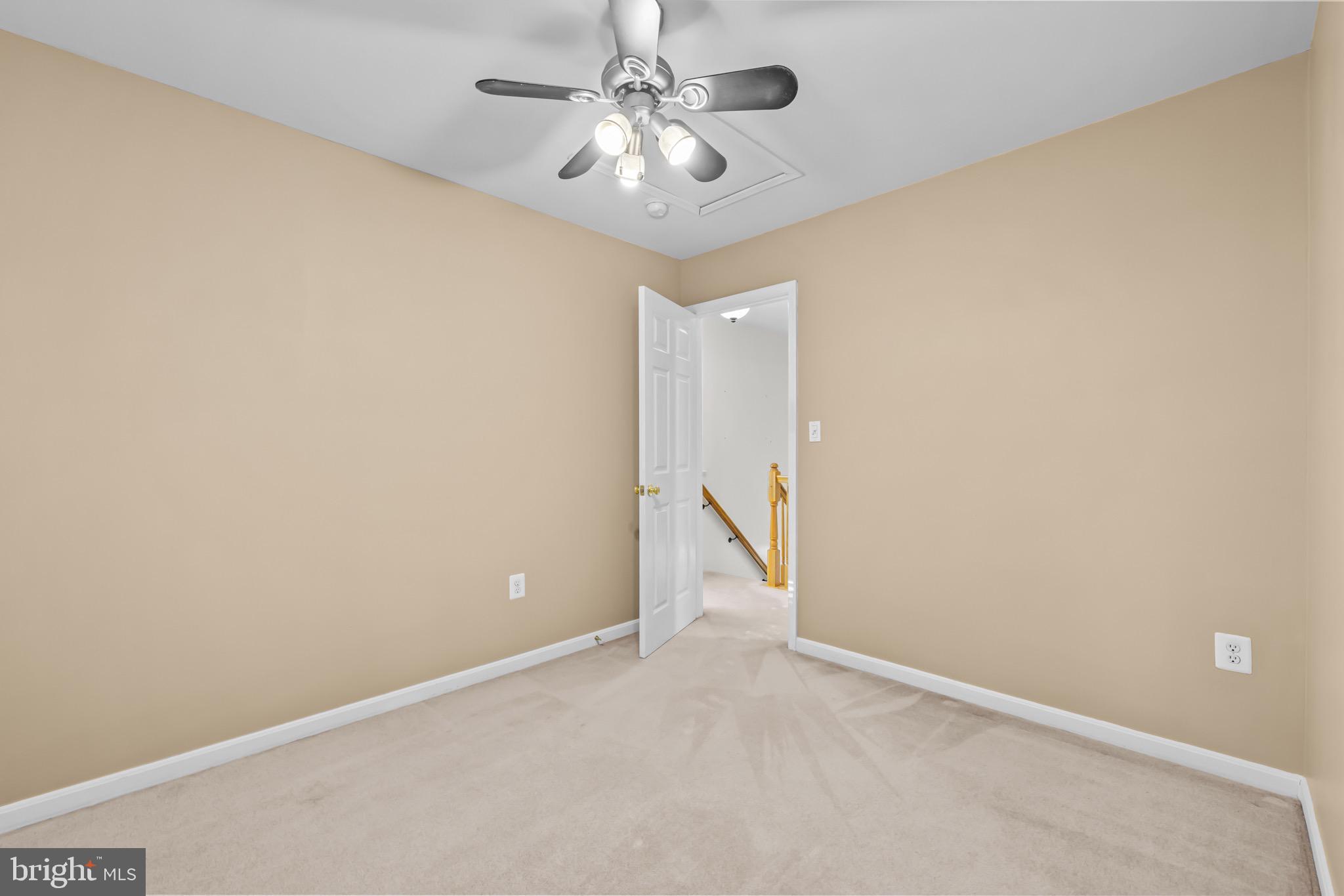 BLOOMS CROSSING - Residential