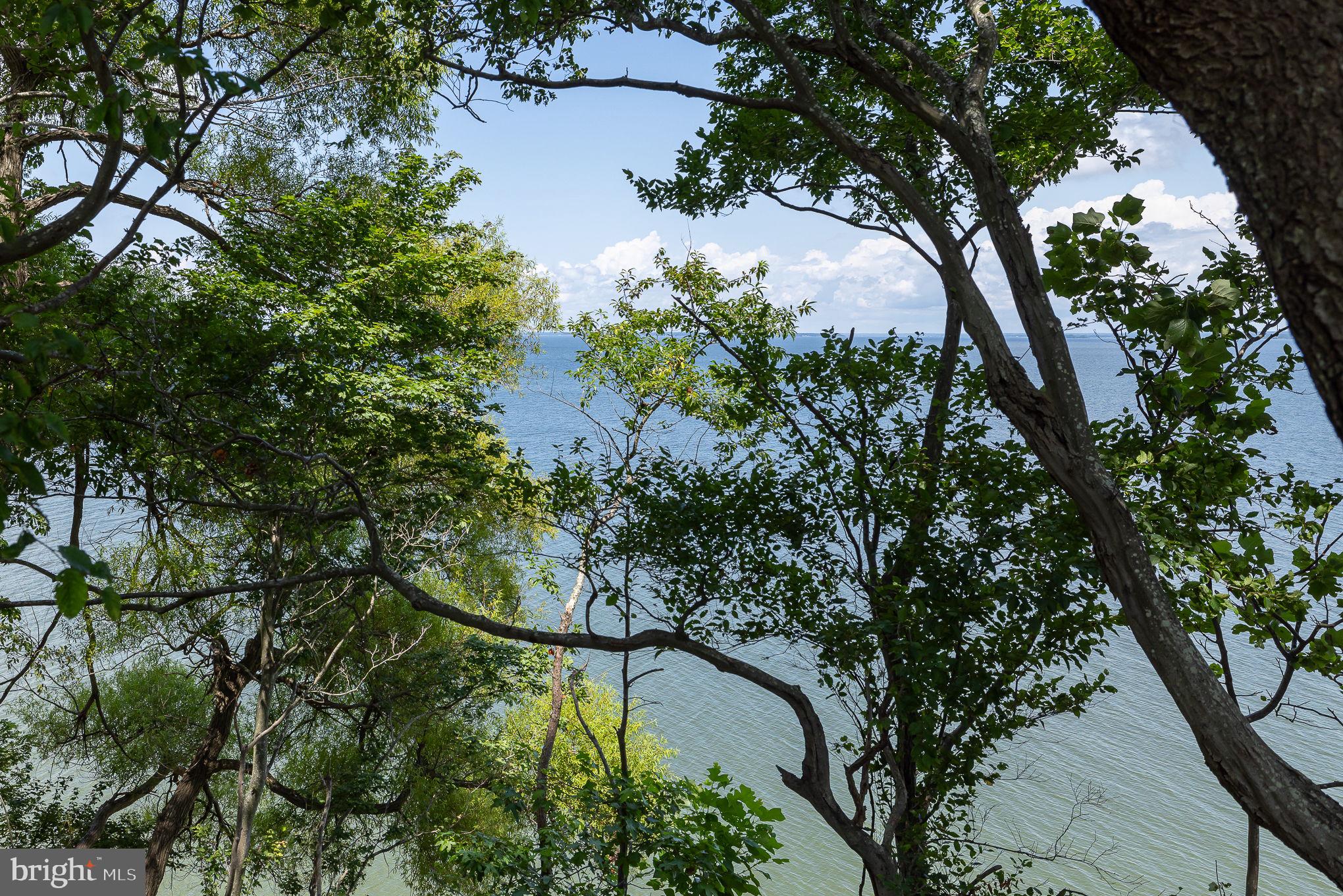 STRATFORD HARBOUR - Residential