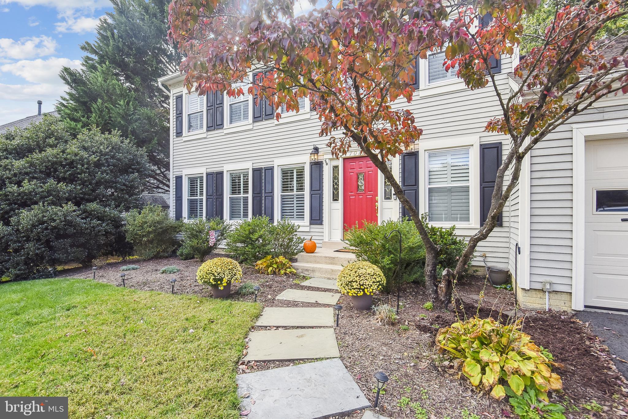 LAKE DEVEREUX - Residential