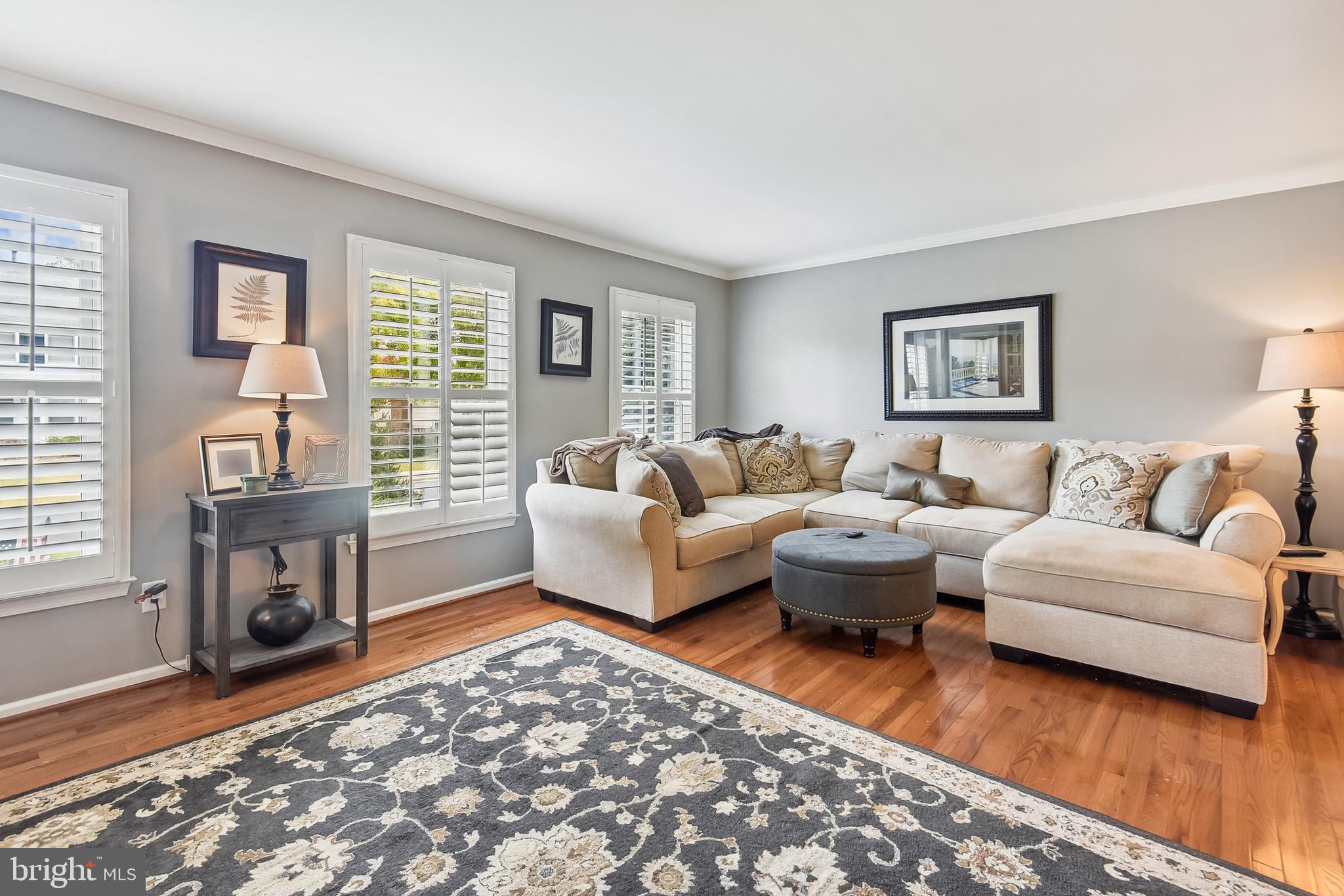 LAKE DEVEREUX - Residential