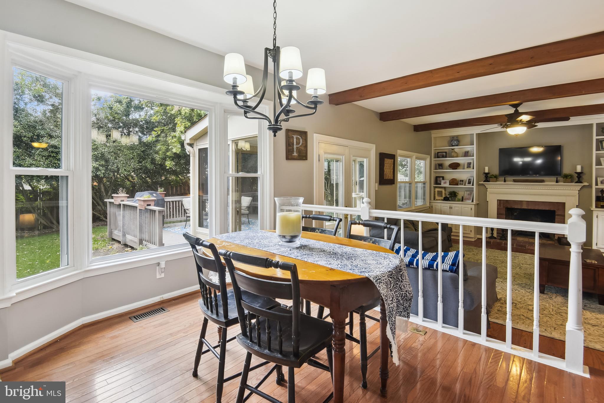 LAKE DEVEREUX - Residential