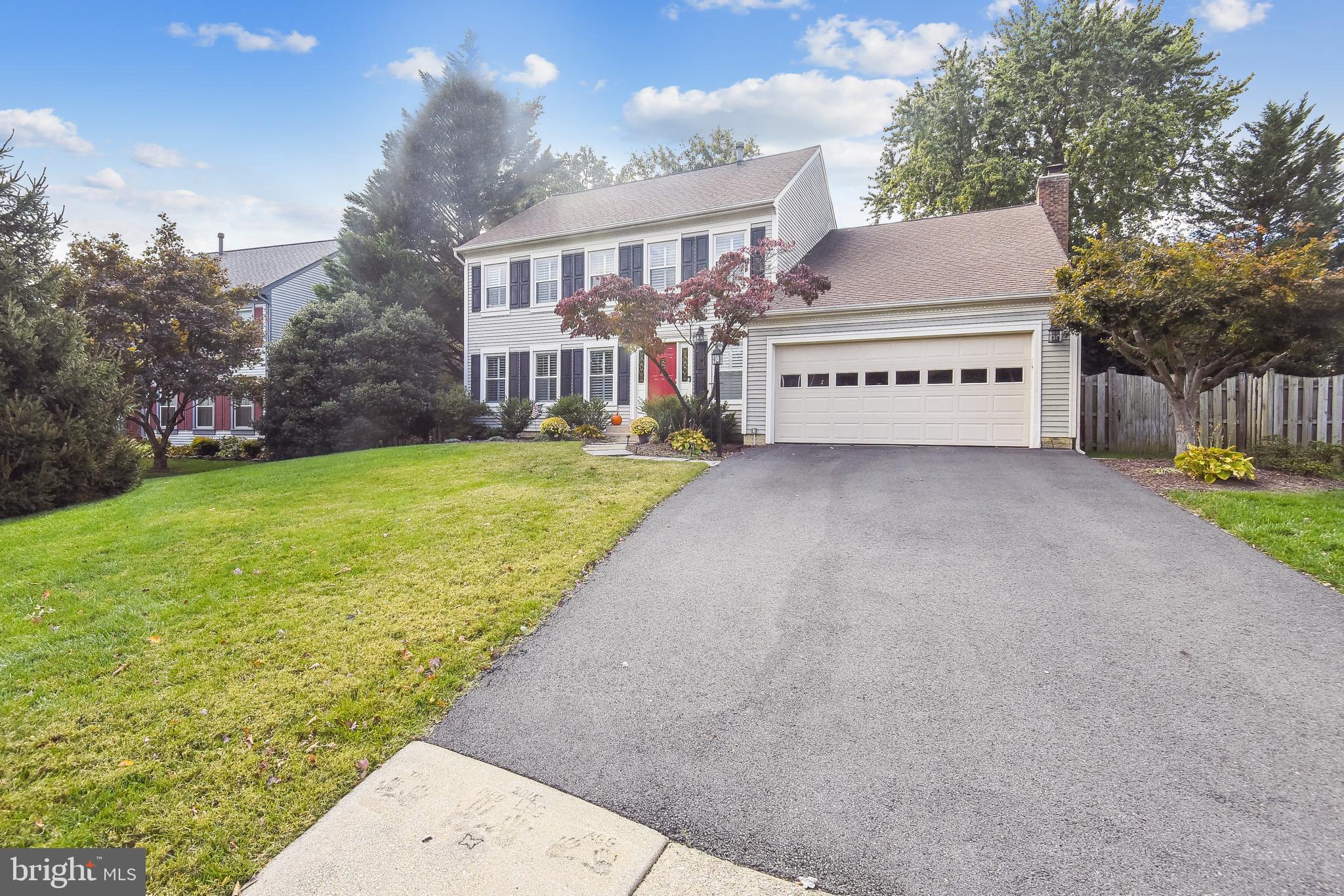 LAKE DEVEREUX - Residential