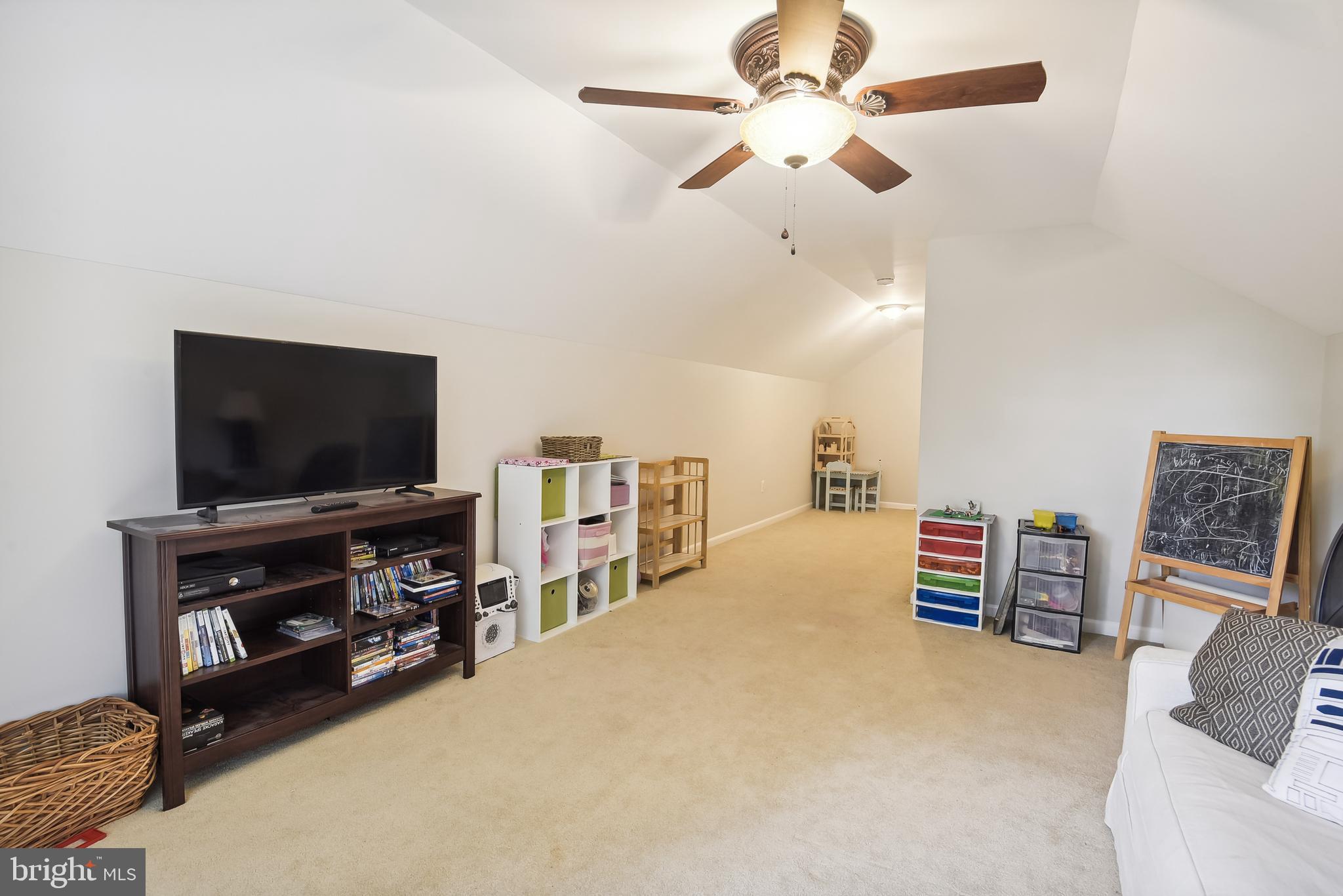 LAKE DEVEREUX - Residential