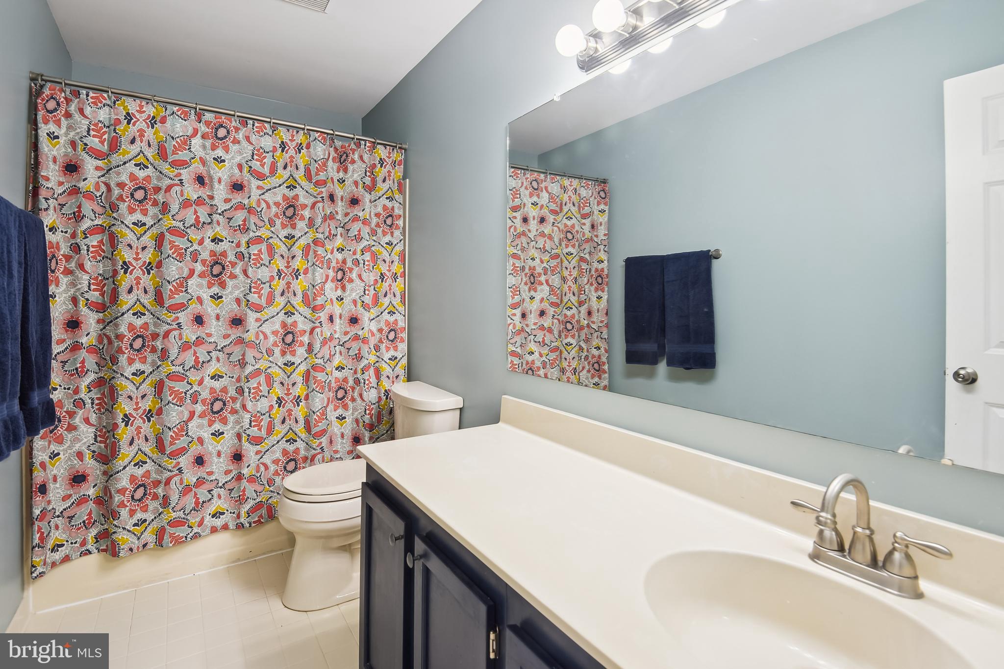 LAKE DEVEREUX - Residential