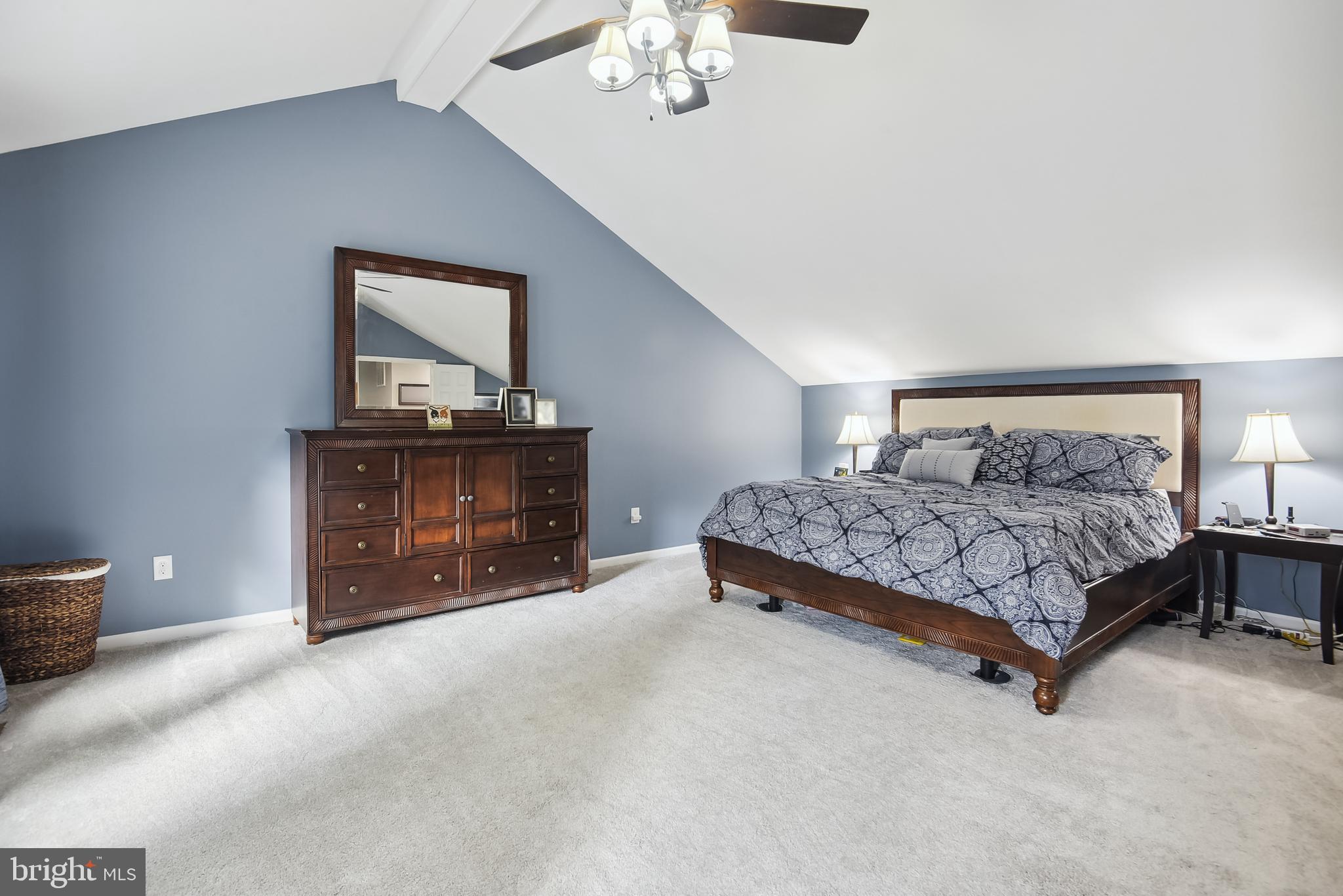 LAKE DEVEREUX - Residential