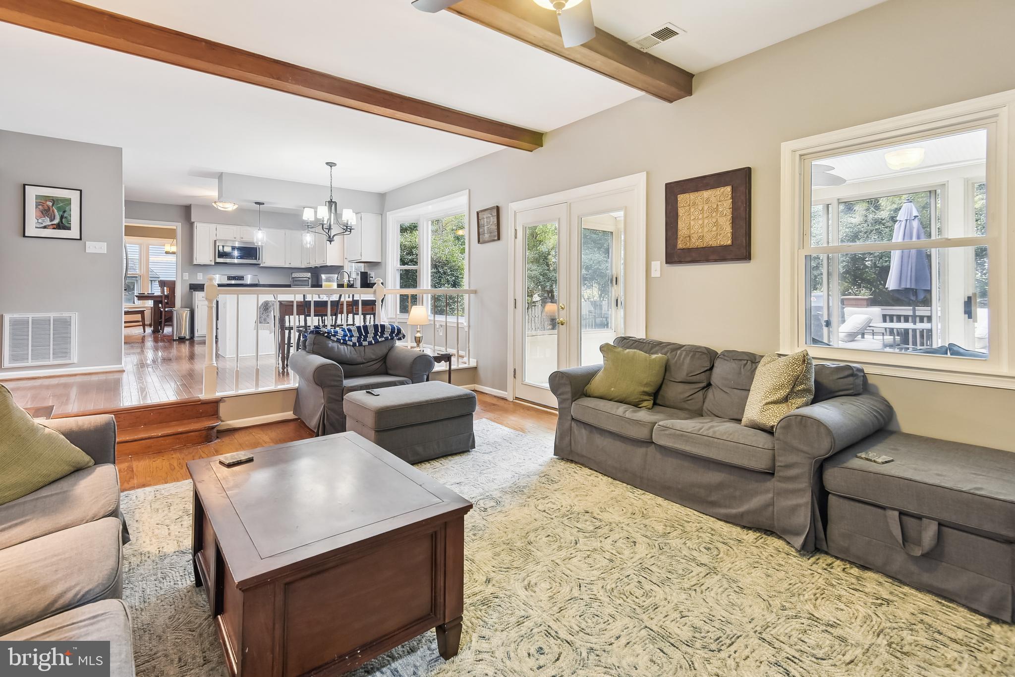 LAKE DEVEREUX - Residential