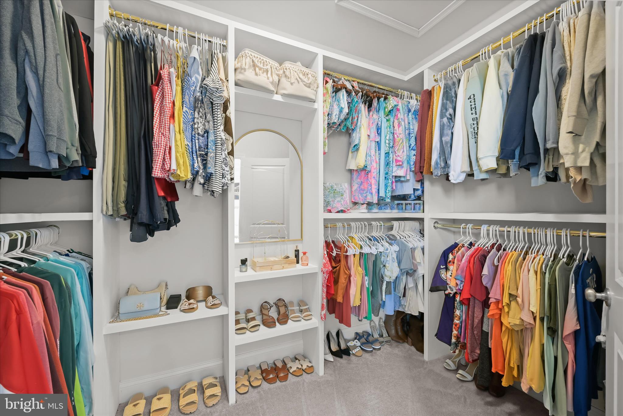 OXFORD SQUARE - Residential