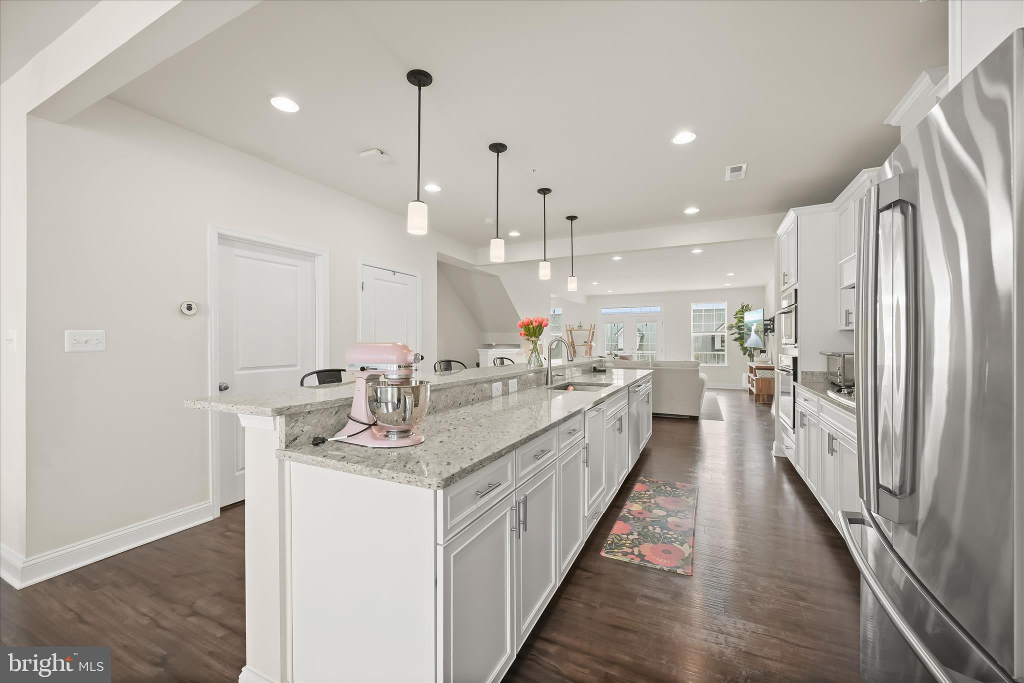 OXFORD SQUARE - Residential