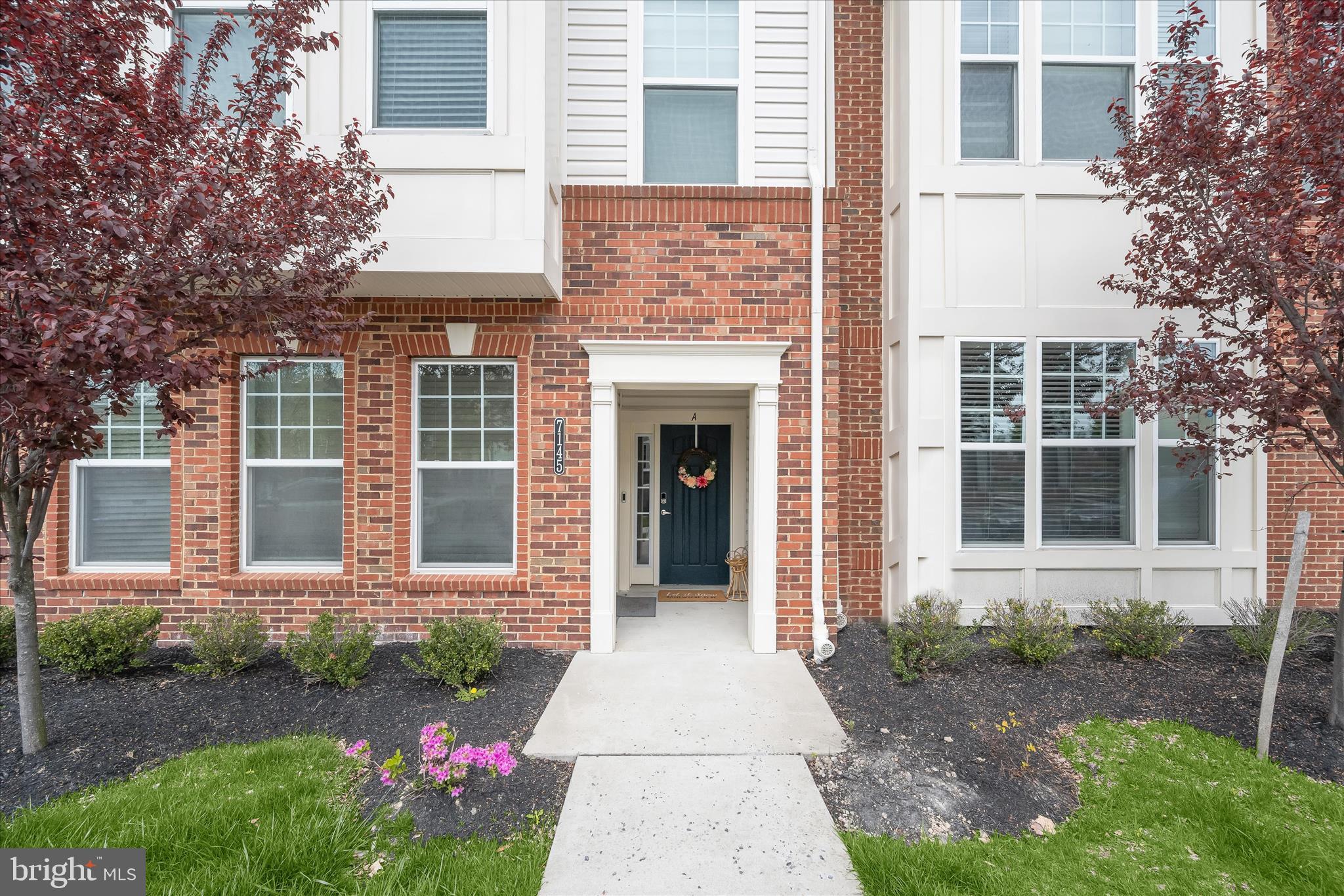 OXFORD SQUARE - Residential