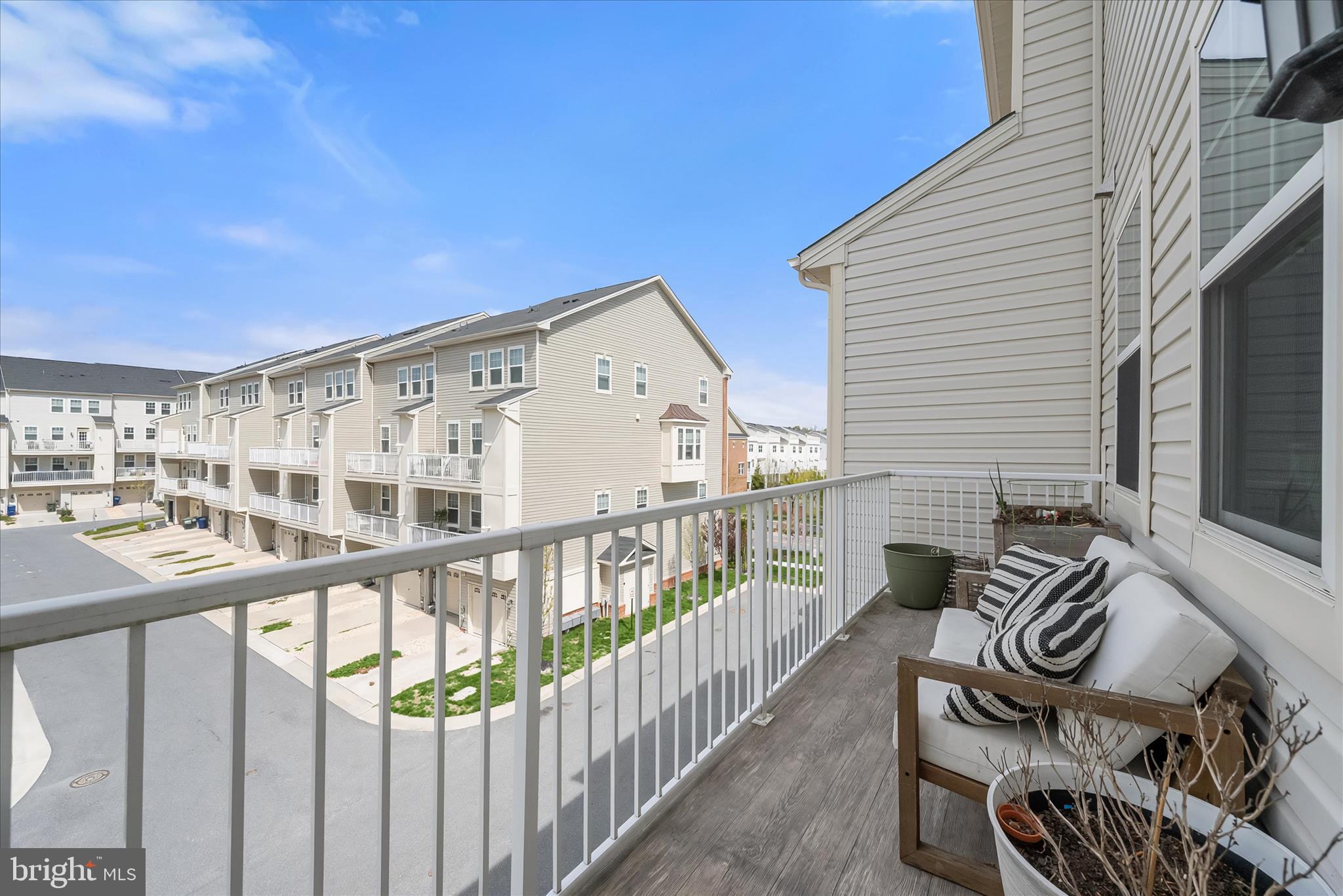 OXFORD SQUARE - Residential