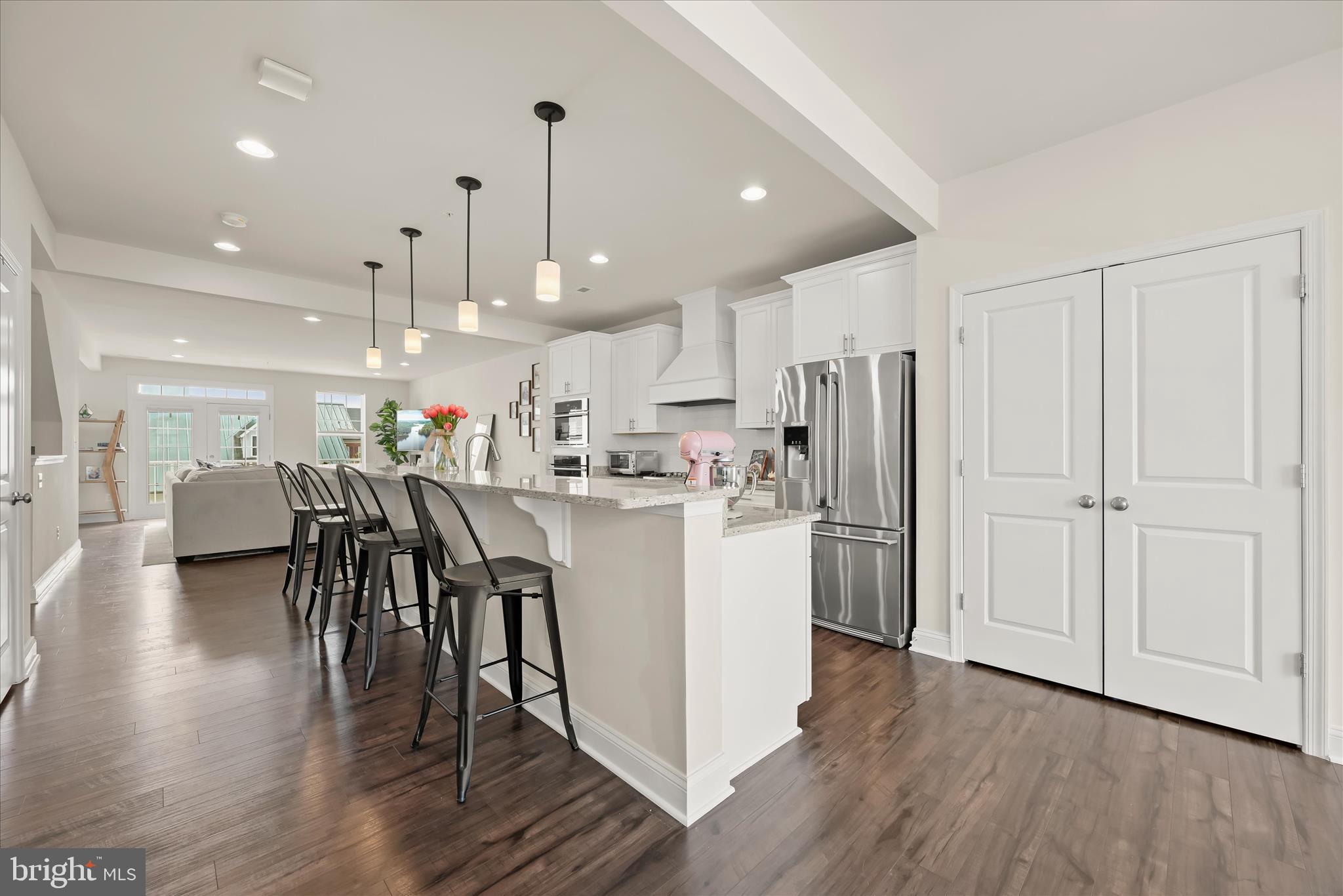 OXFORD SQUARE - Residential