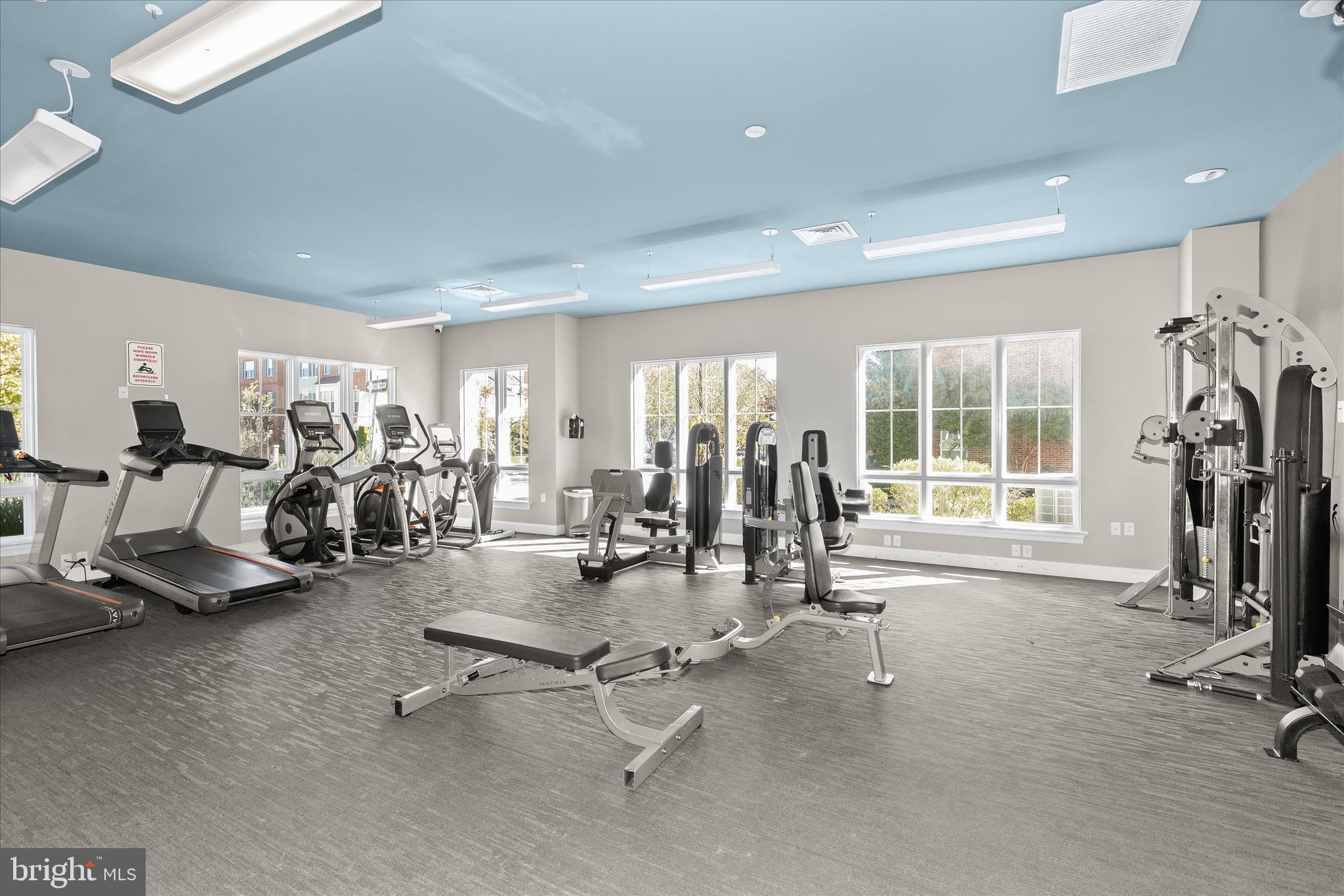 OXFORD SQUARE - Residential