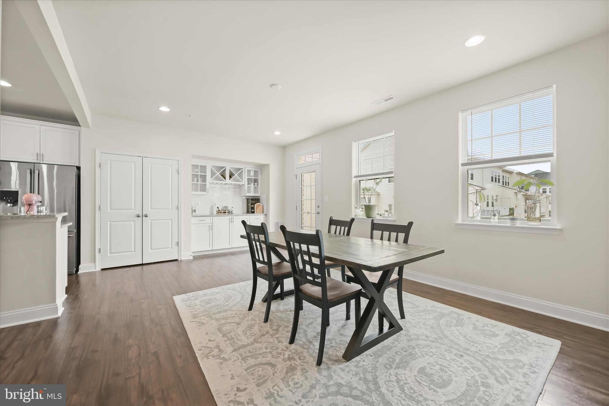 OXFORD SQUARE - Residential