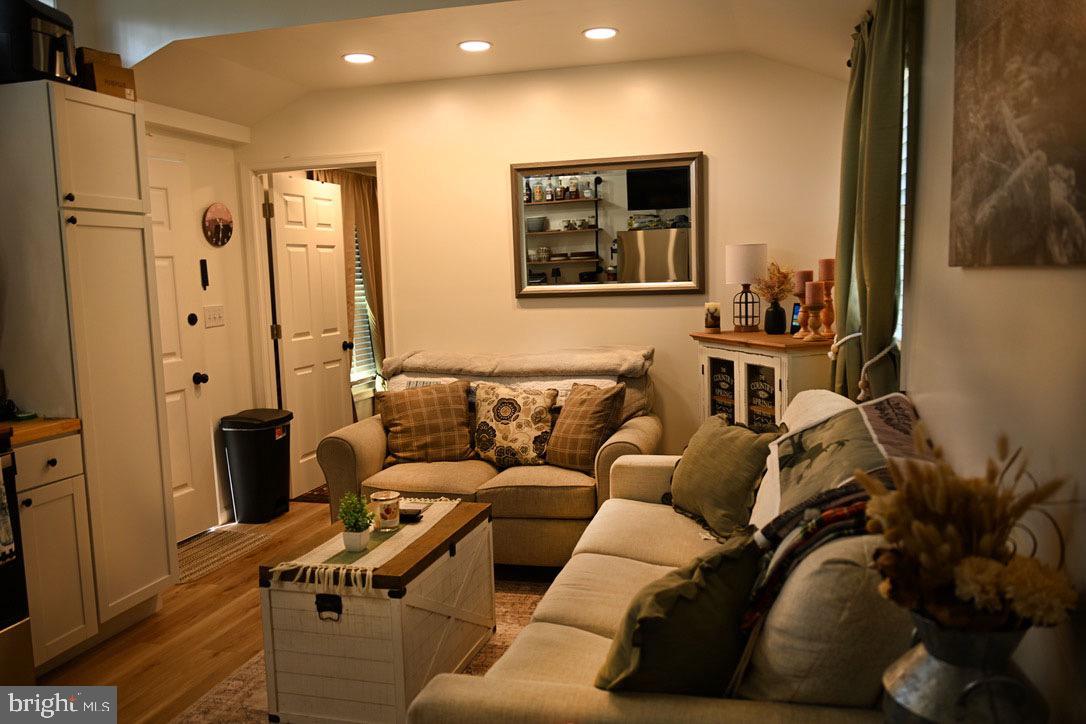 502 WHITE PINE LANE