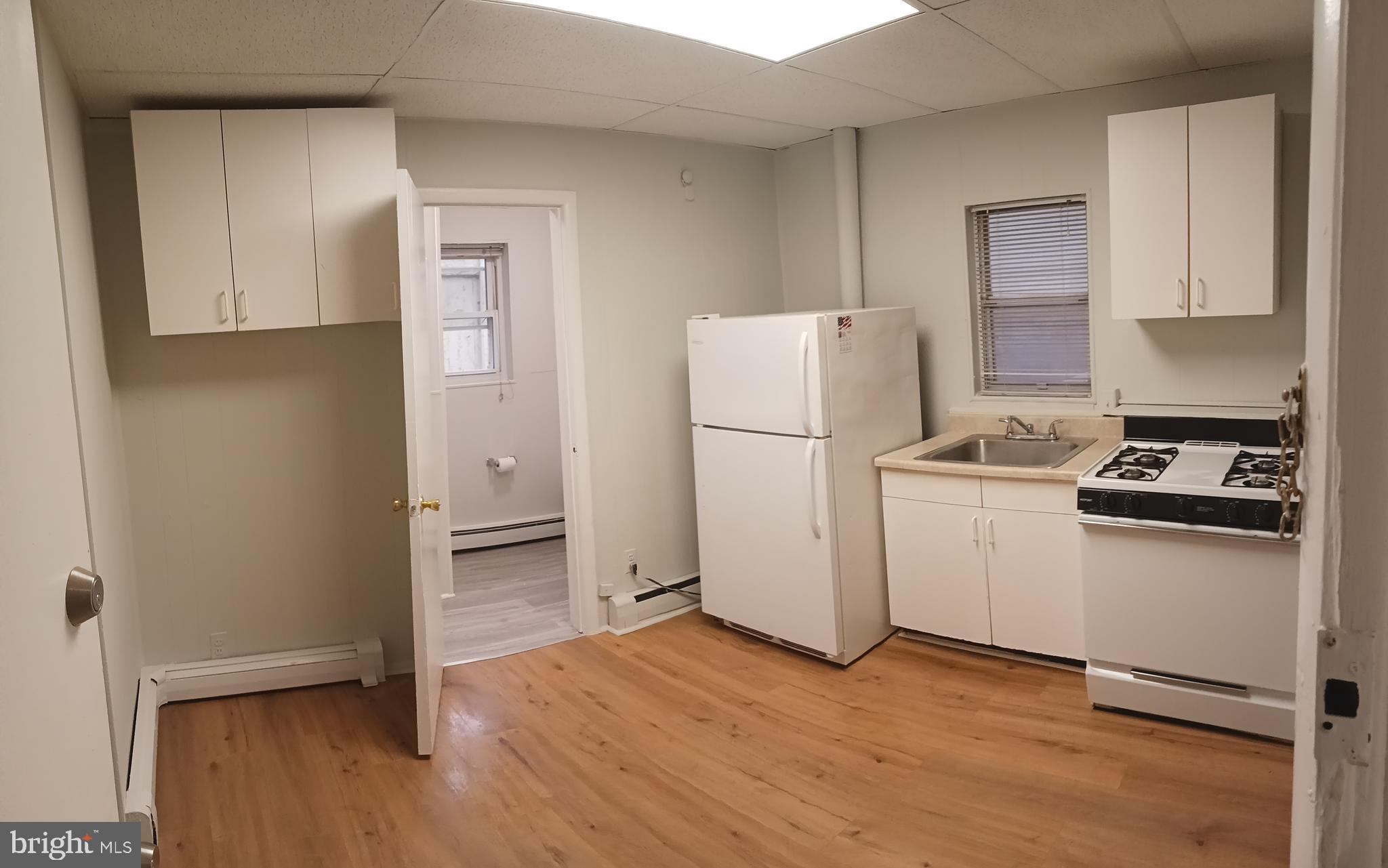 BELLA VISTA - Residential Lease