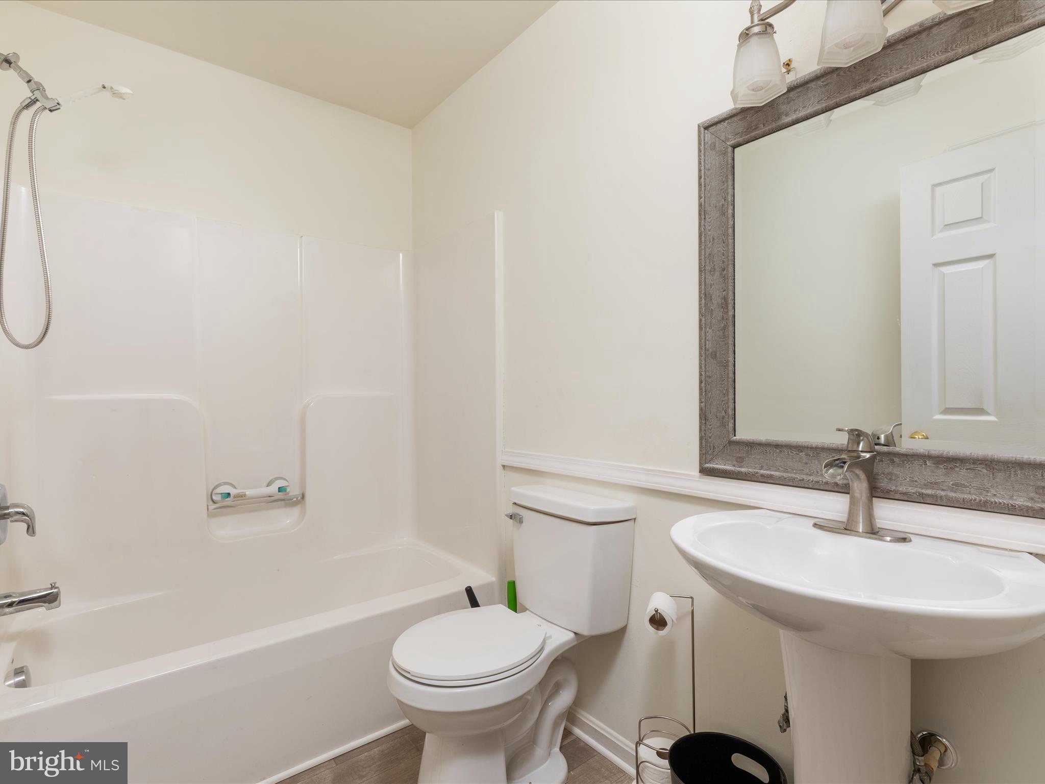 HAMMONDS MILL - Residential