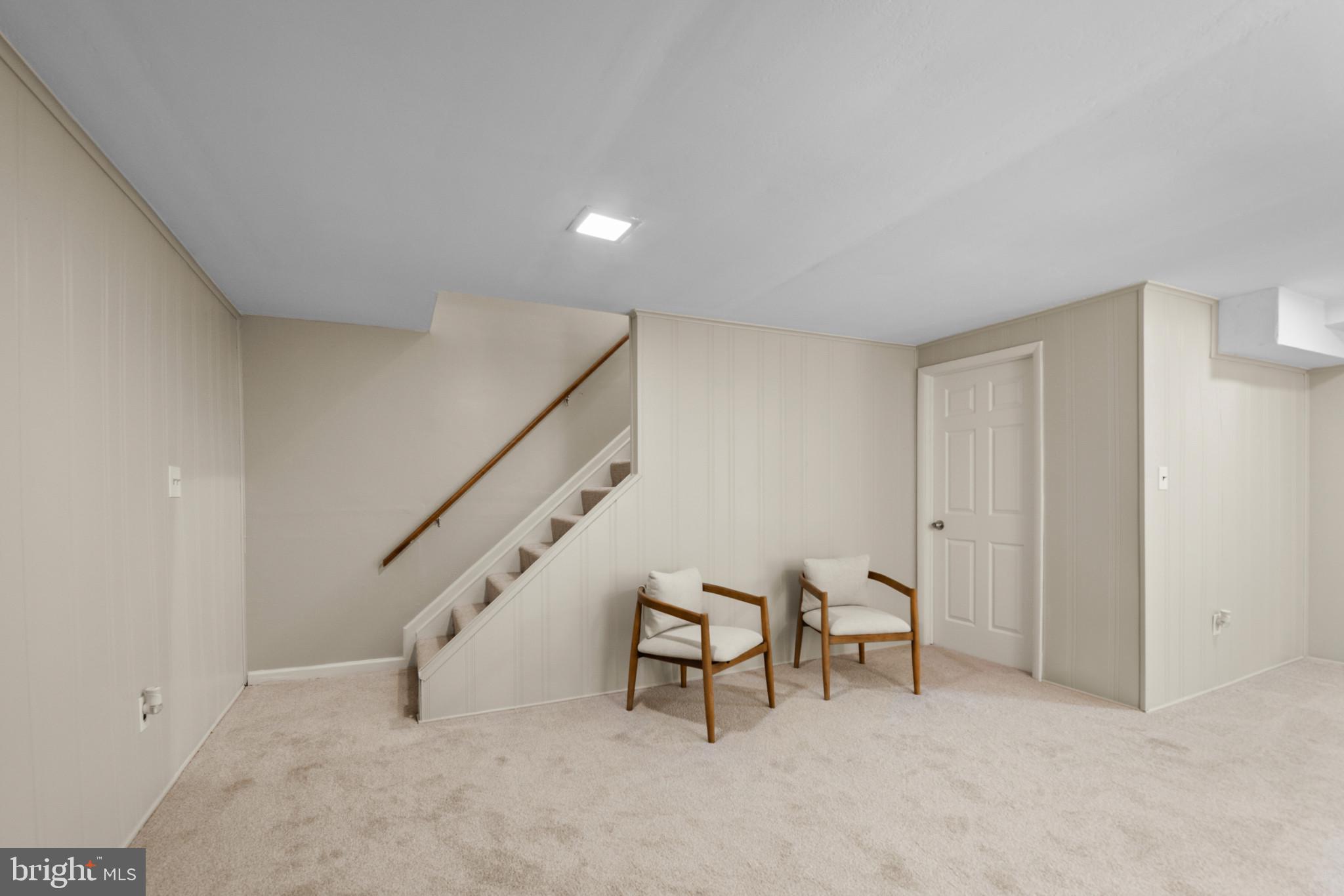 STONEYBROOKE VILLAGE - Residential