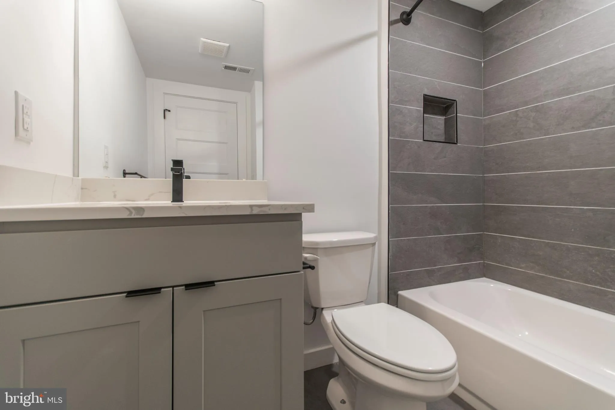 Philadelphia, Pennsylvania 19104, United States, 3 Bedrooms Bedrooms, ,3 BathroomsBathrooms,Residential,Active,10476