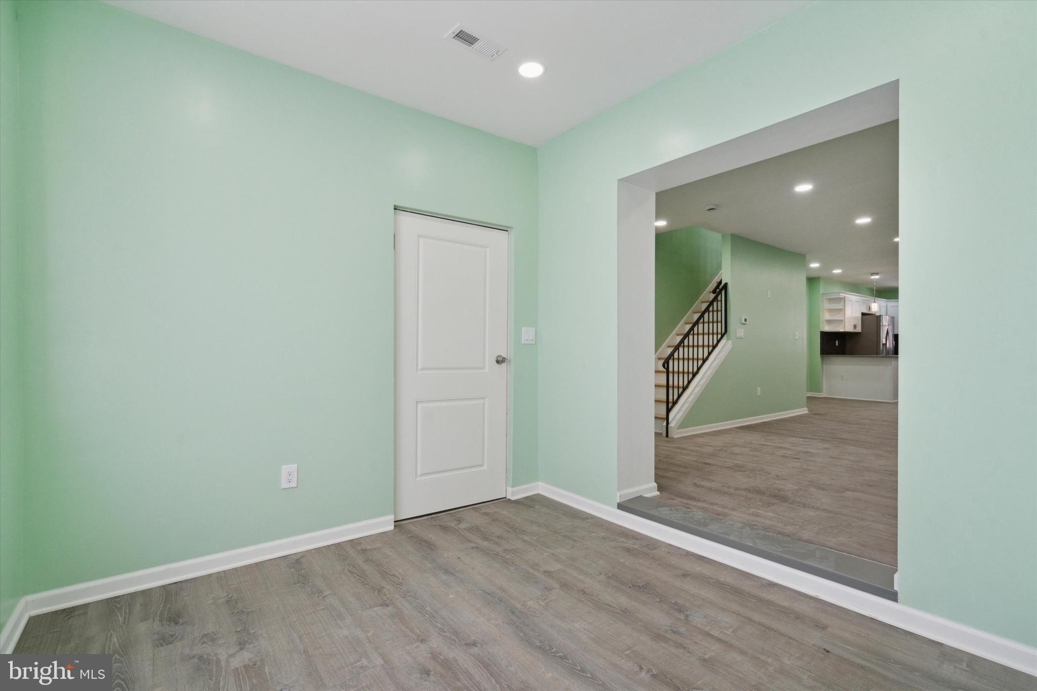 OLNEY (EAST) - Residential