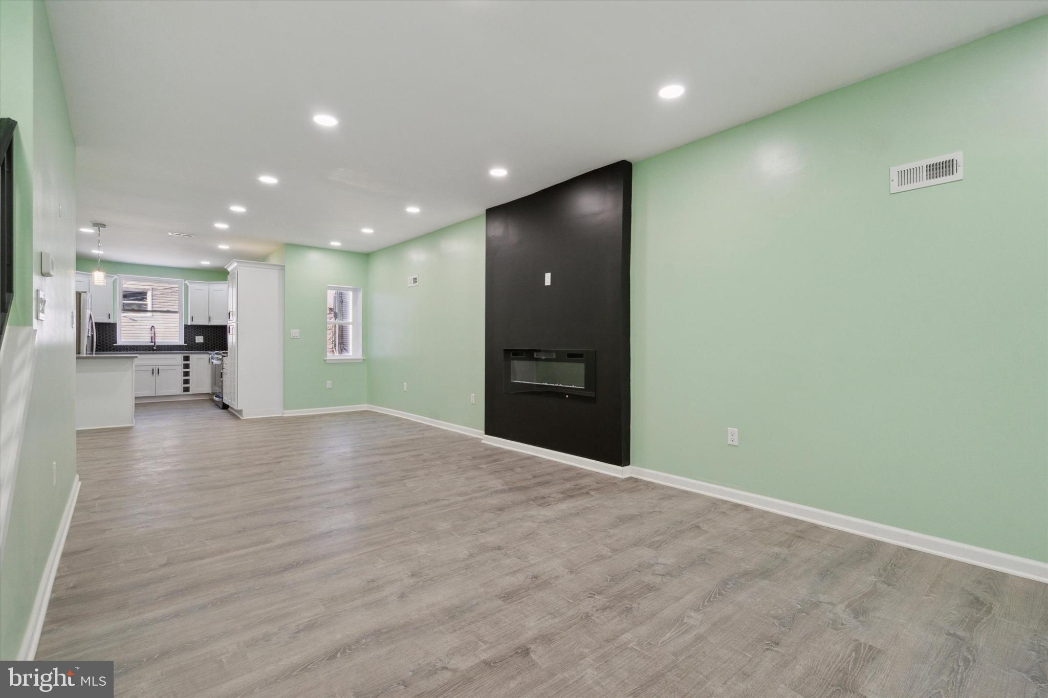 OLNEY (EAST) - Residential