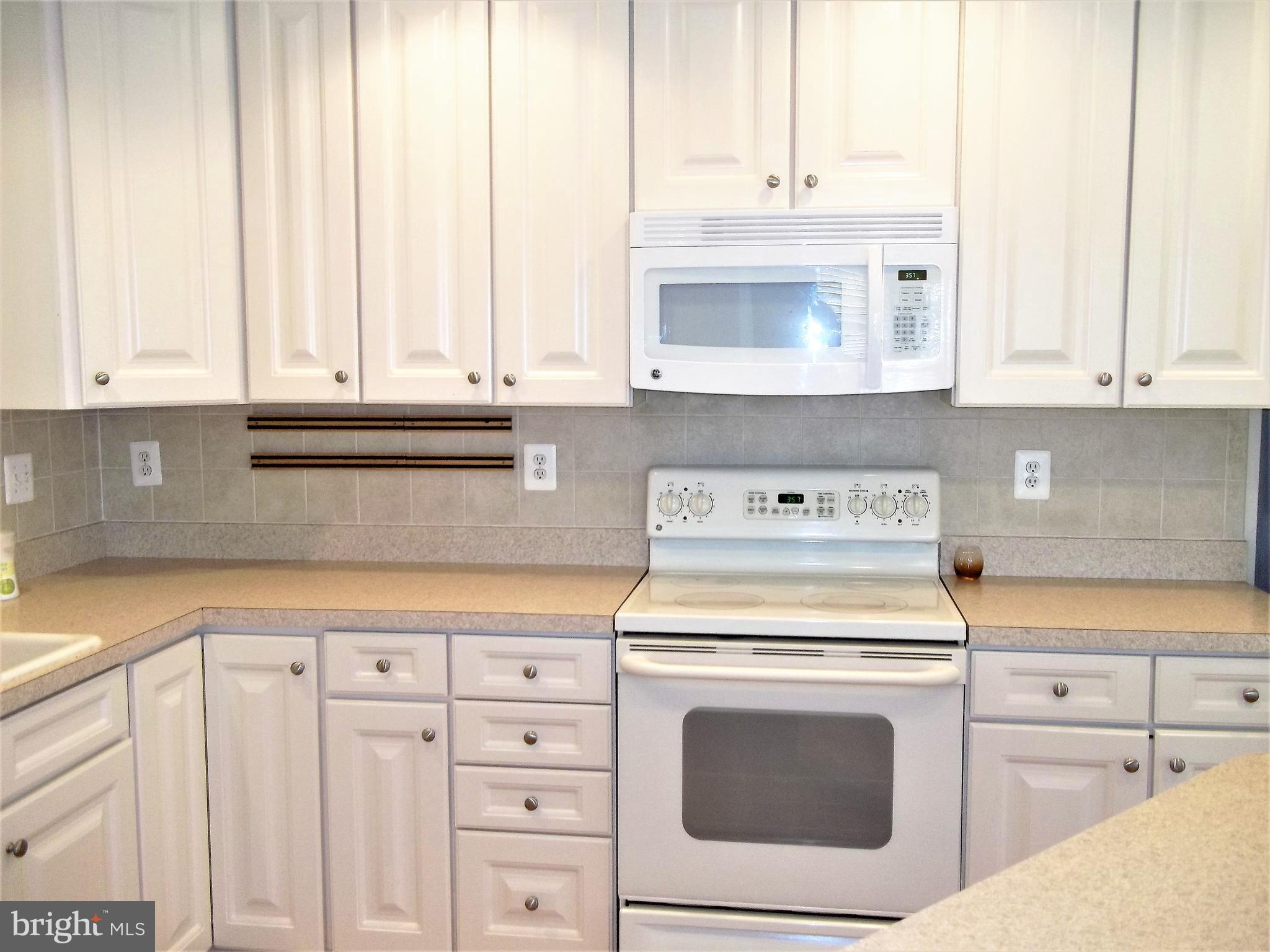 EAGLES LANDING AT WATERS EDGE - Residential