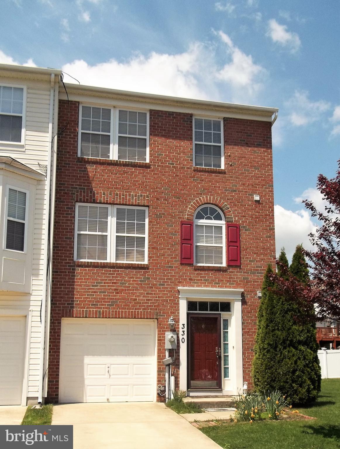 EAGLES LANDING AT WATERS EDGE - Residential