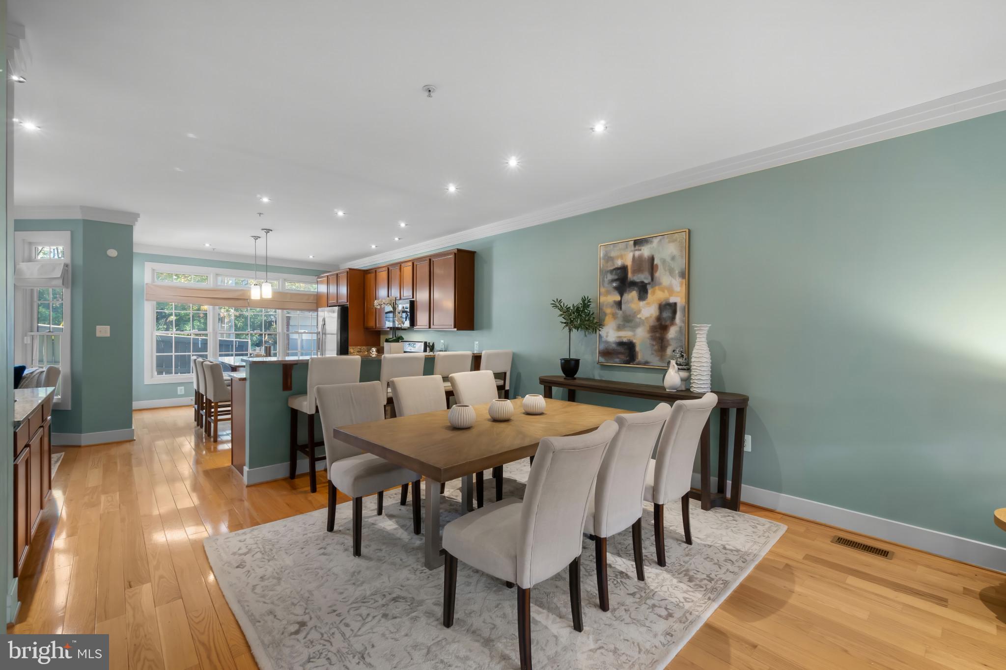 HOES HEIGHTS - Residential