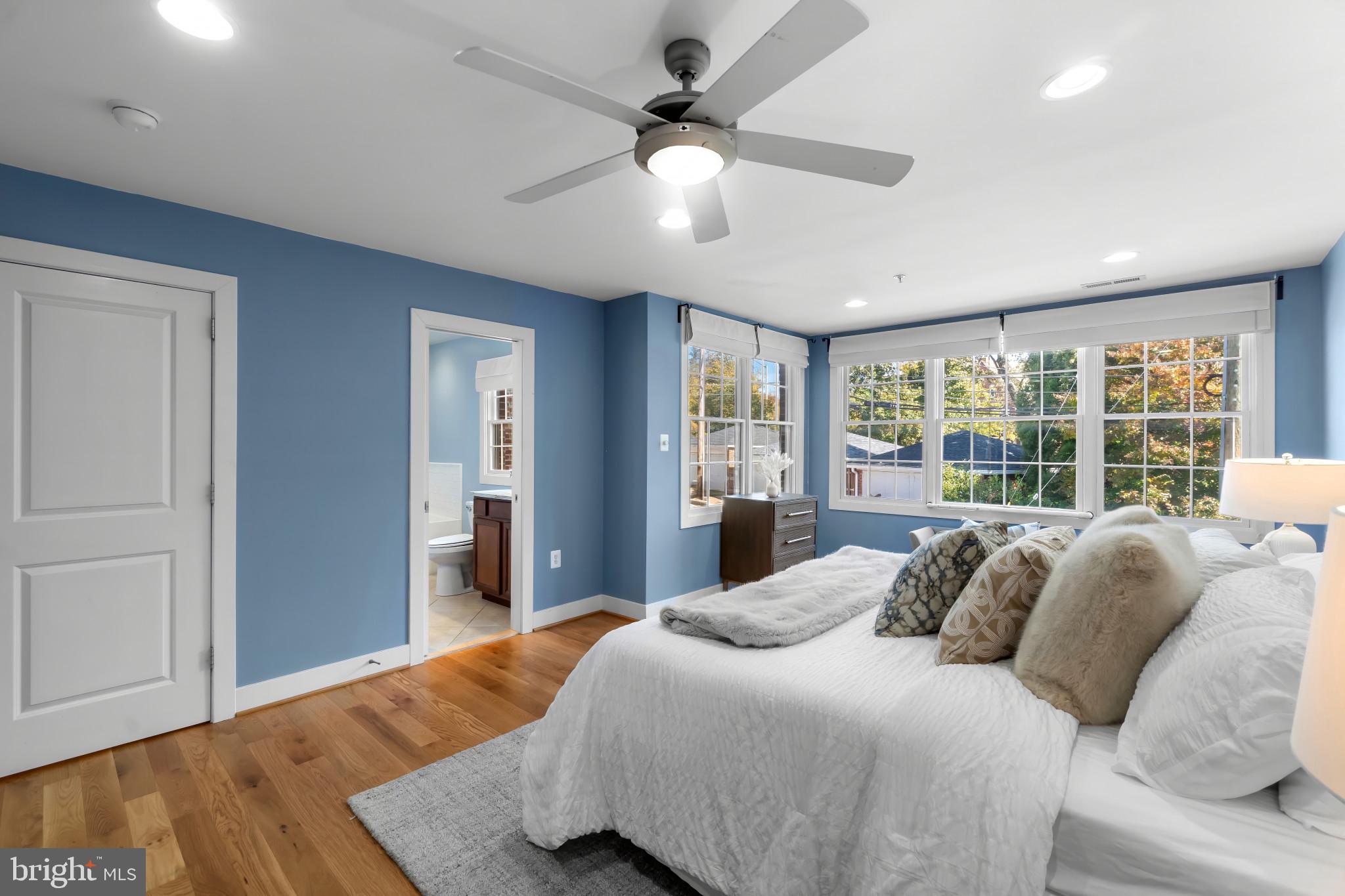 HOES HEIGHTS - Residential