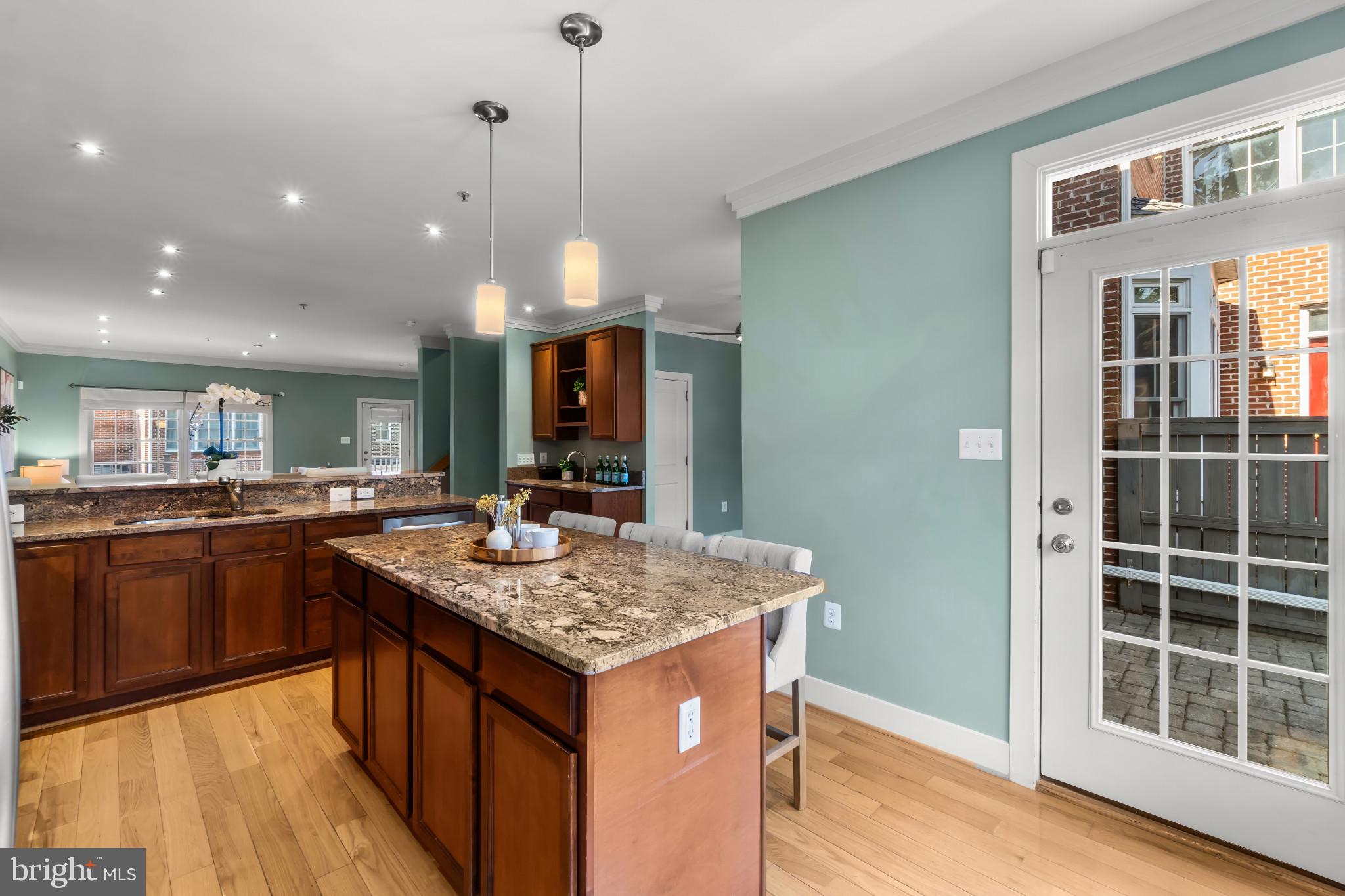 HOES HEIGHTS - Residential