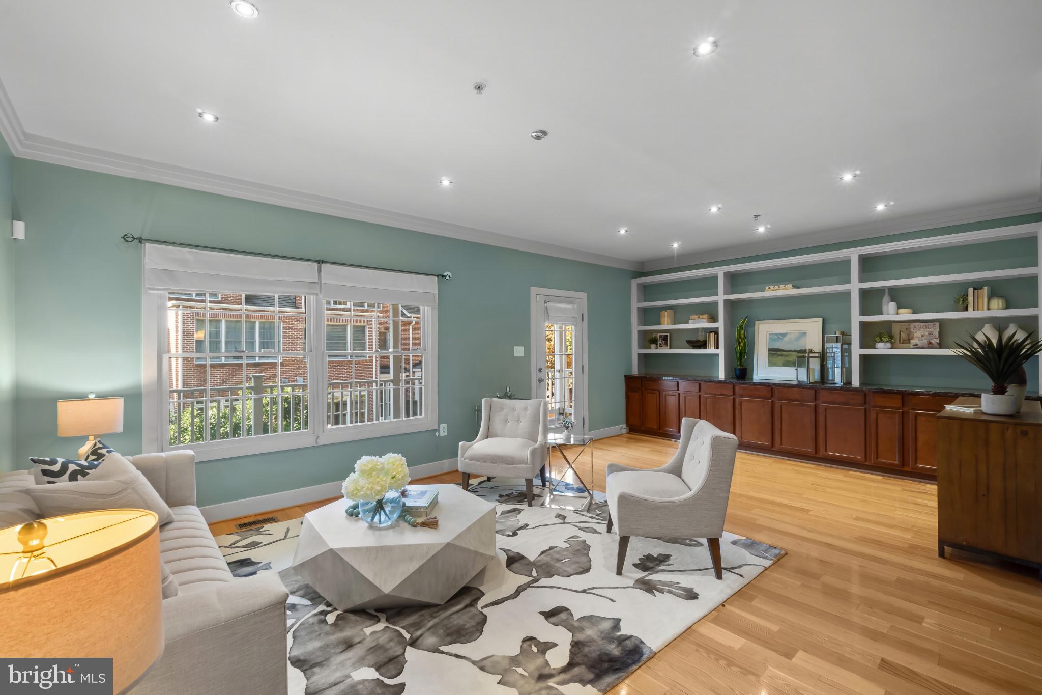 HOES HEIGHTS - Residential