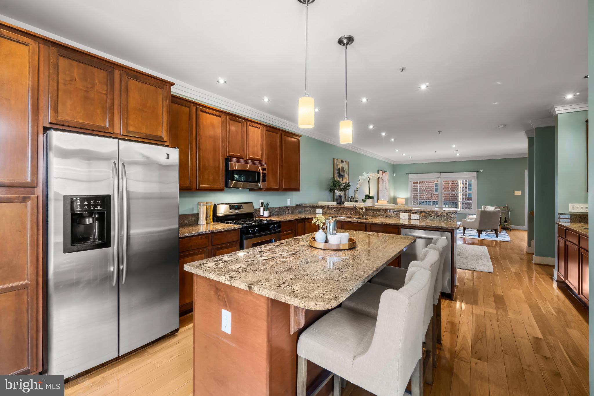 HOES HEIGHTS - Residential