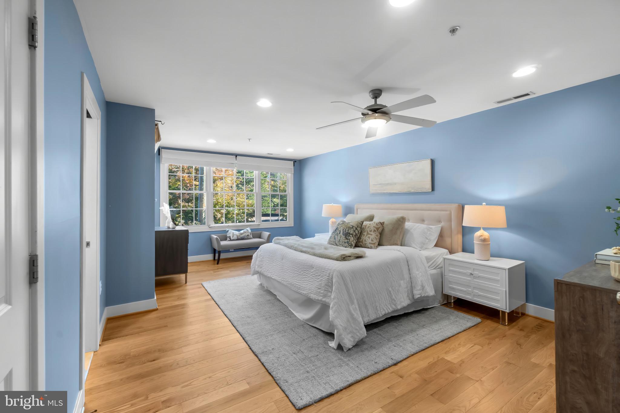 HOES HEIGHTS - Residential